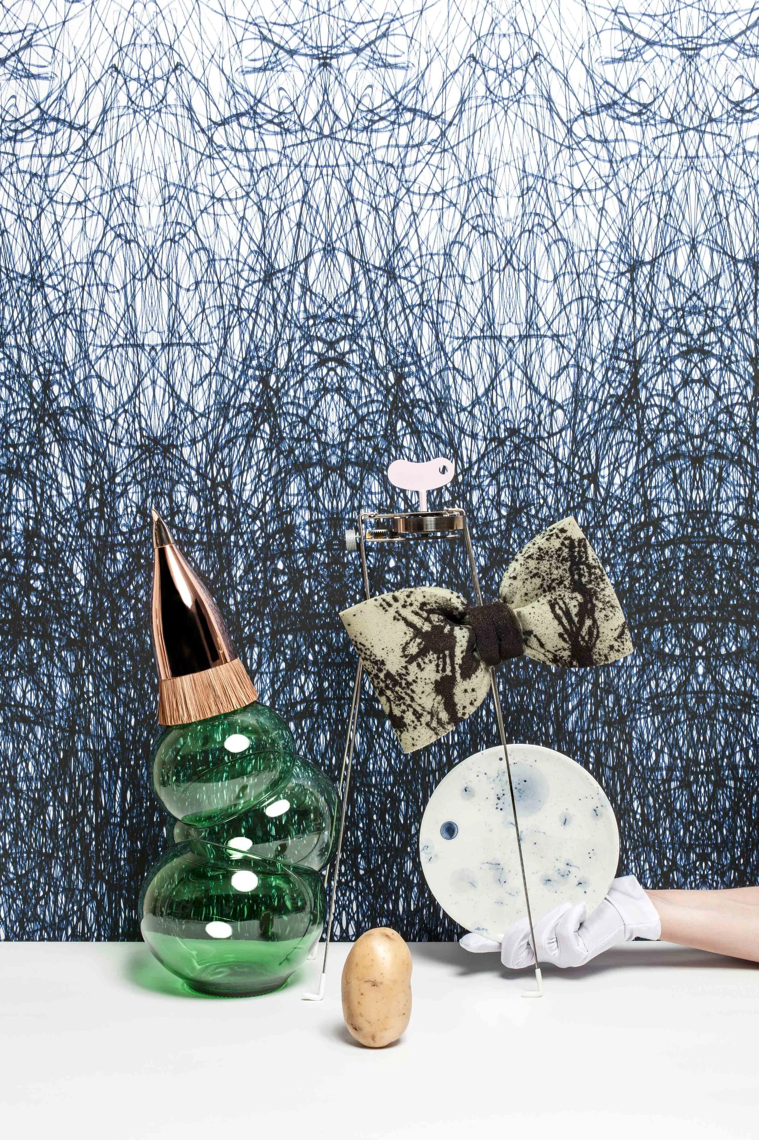 byAMT-for-RollOut-Wallpaper-Ballpoint-Pen-LisaKlappe-VenturaLambrate-2014.jpg