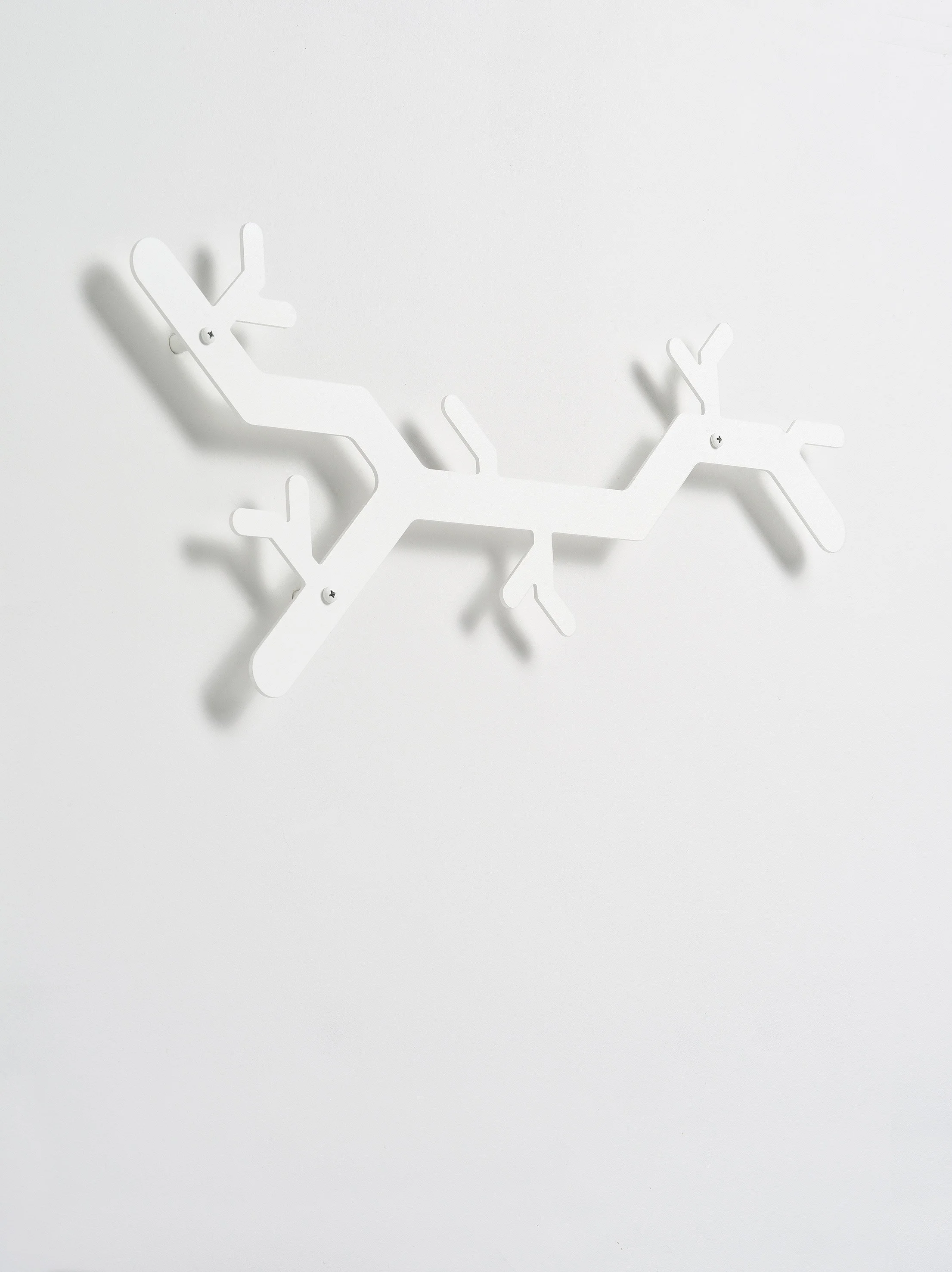 byAMT_JanHabraken-Tree-Hooked-Matte-White-new-vE9310.jpg