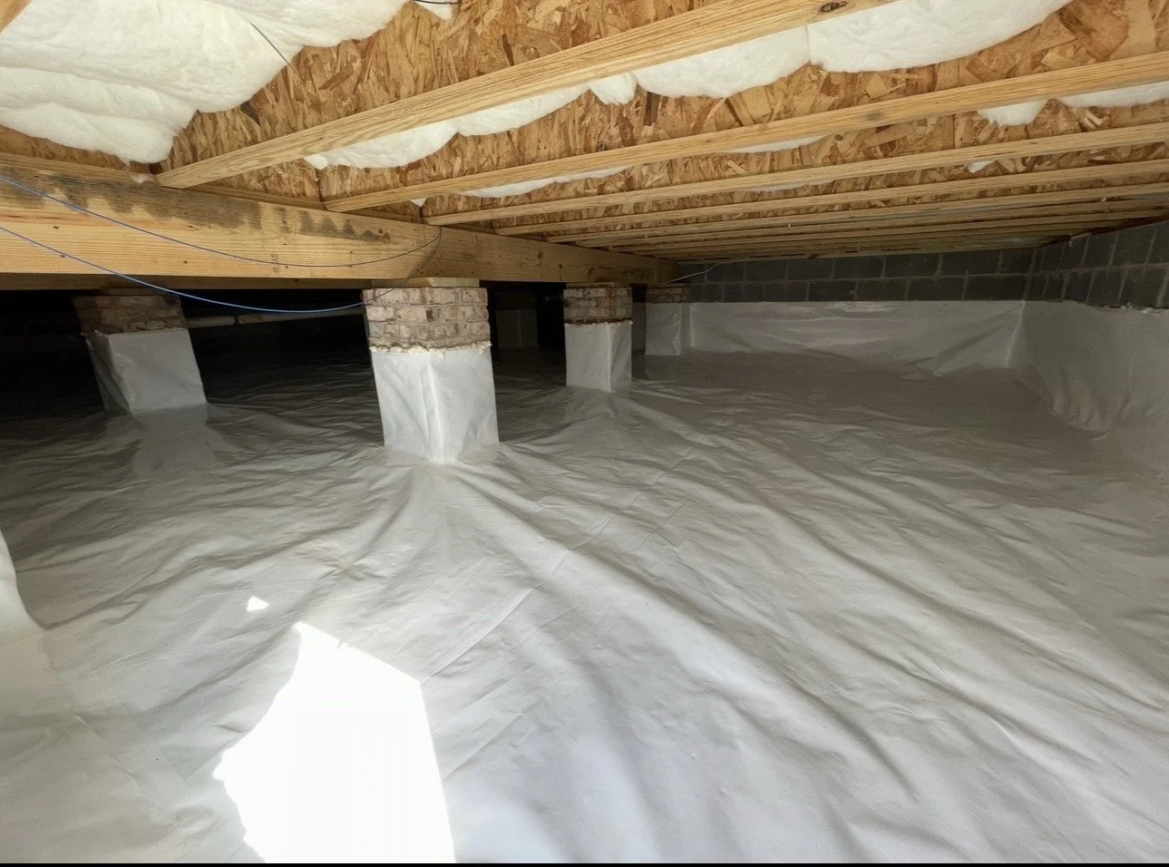 Crawl space encapsulates vapor barrier Winston Salem nc