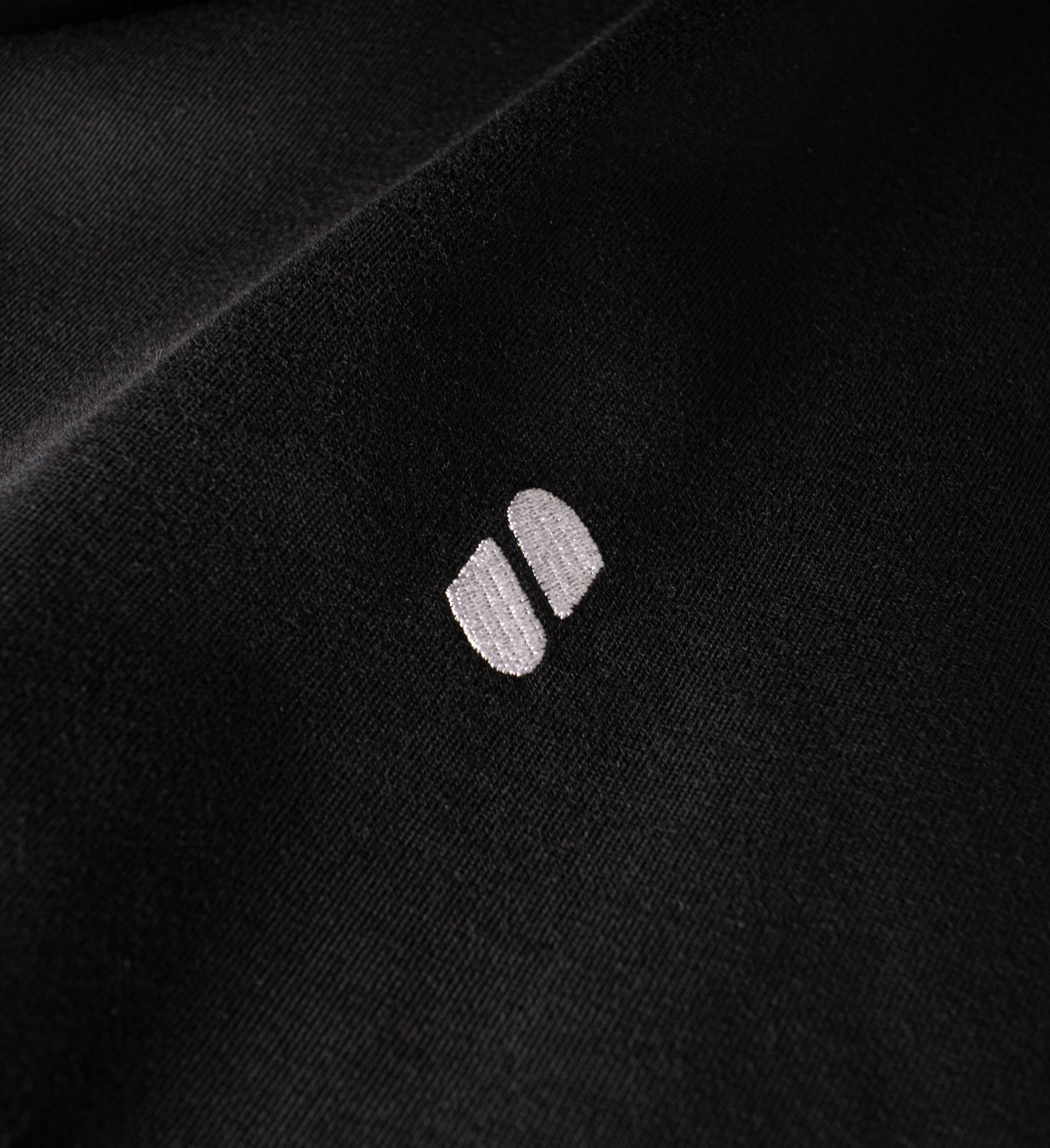 Embroidery S logo SalesScreen.jpg