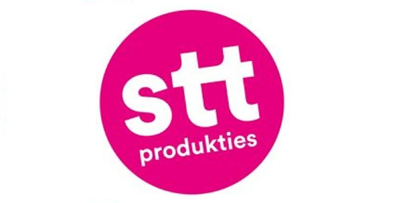 Pink circle logo with white text that reads 'stt produkties'.