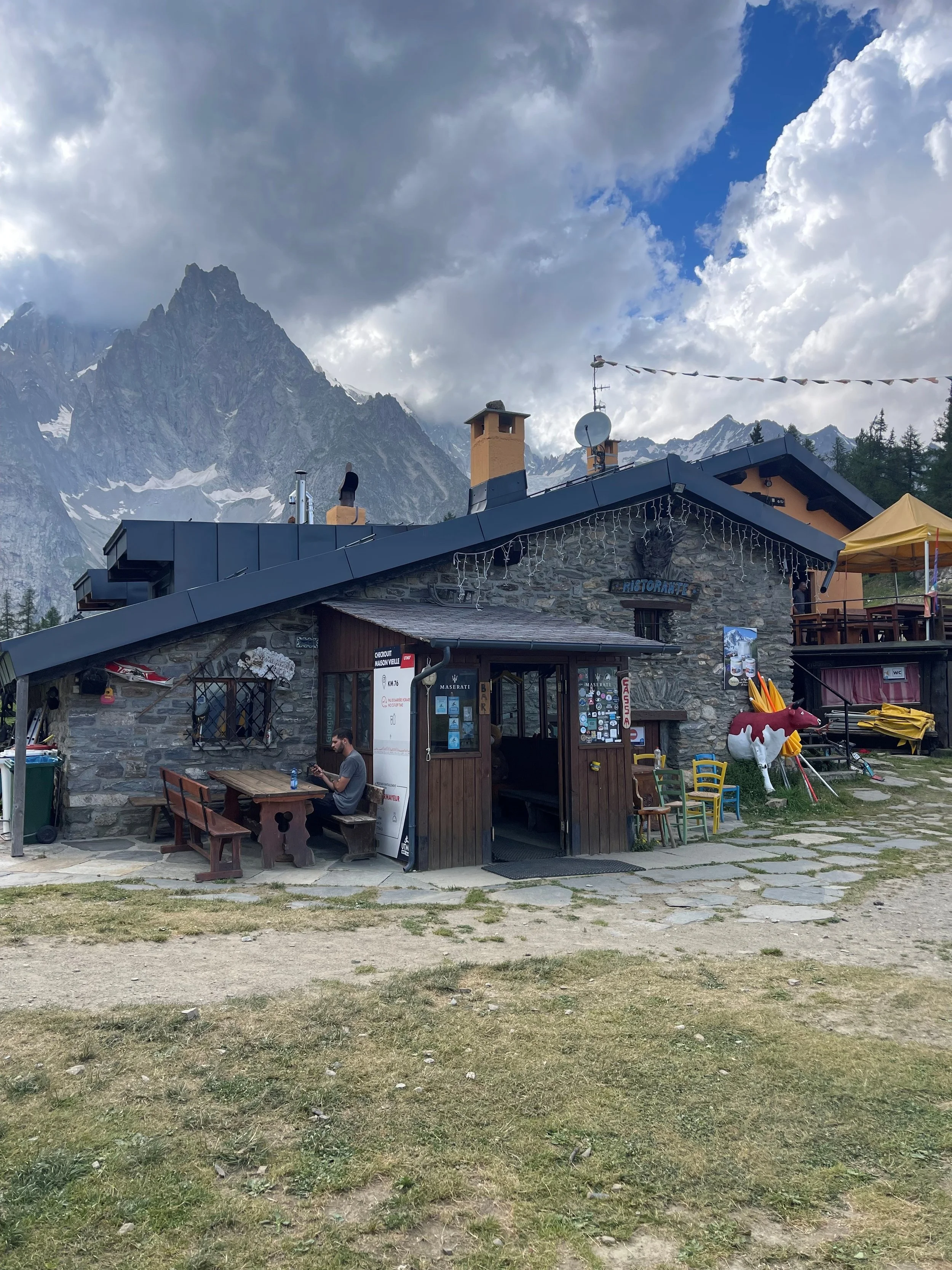 italy hut.jpg