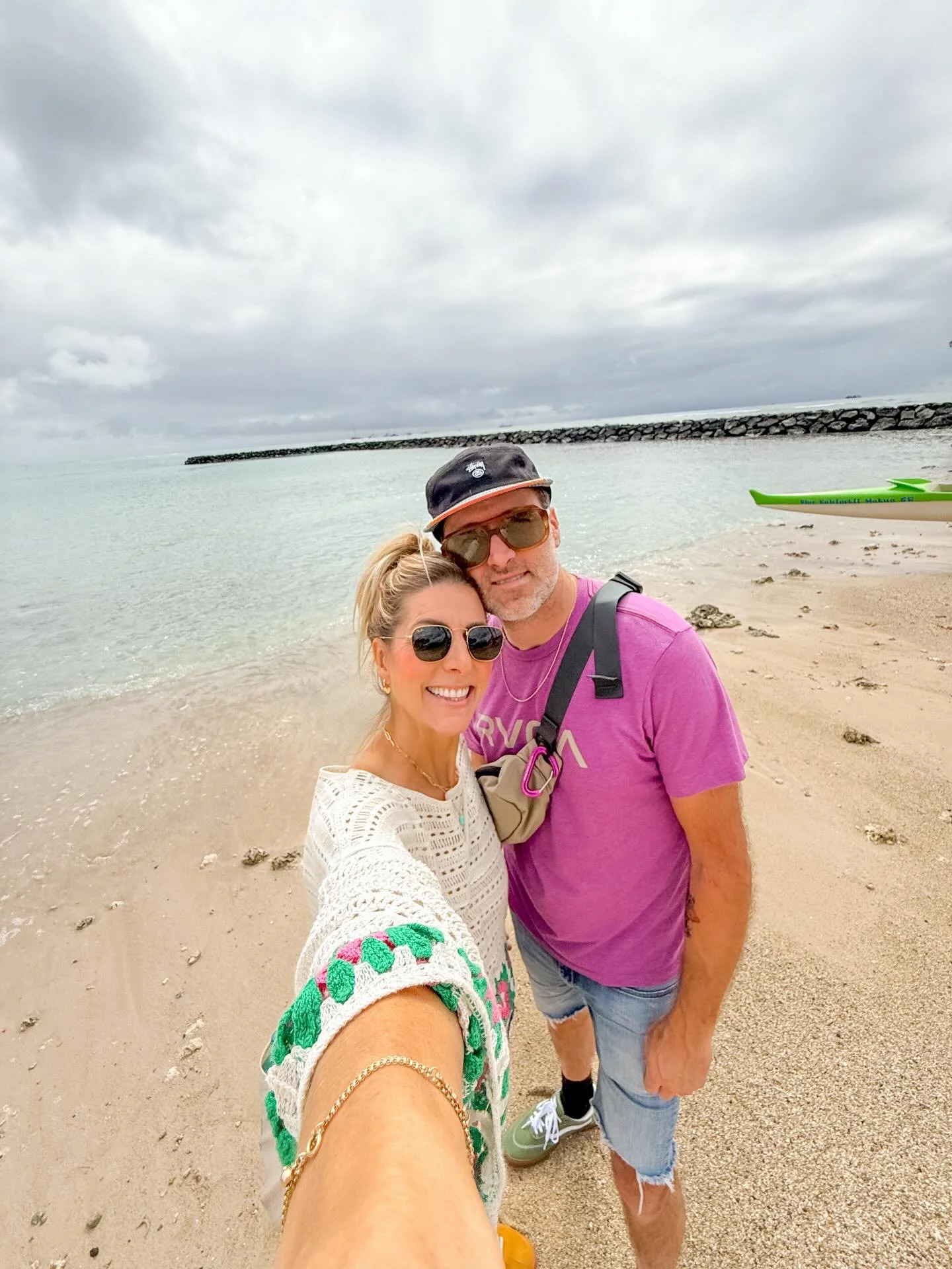 Day 1: Relax and Light Exploring

Find yourself a life partner who will support your dreams and explore the world with you! When I had a last minute idea to venture to Honolulu for a marathon Shawn hesitated for a moment and then went all in. So, her