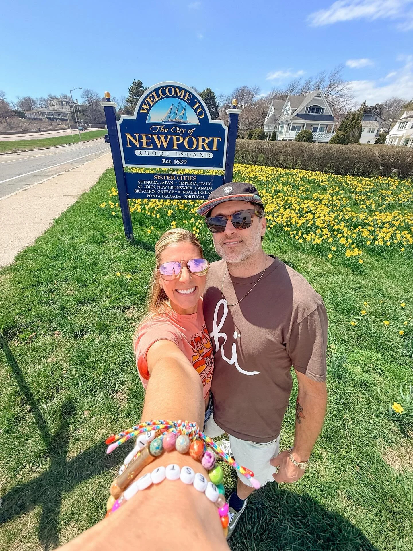 ✅ Marathon #10
✅ Rhode Island
✅ Another new place explored

Lovely getaway to Newport for a few days with my favorite person in this world. 

We immersed ourselves in Daffodil Days (1.5M blooming across the town) and sunshine. Met up with a sweet fri