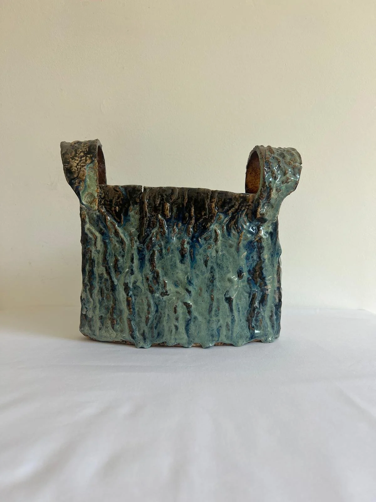 Handbag | Hand-built | Stoneware glaze