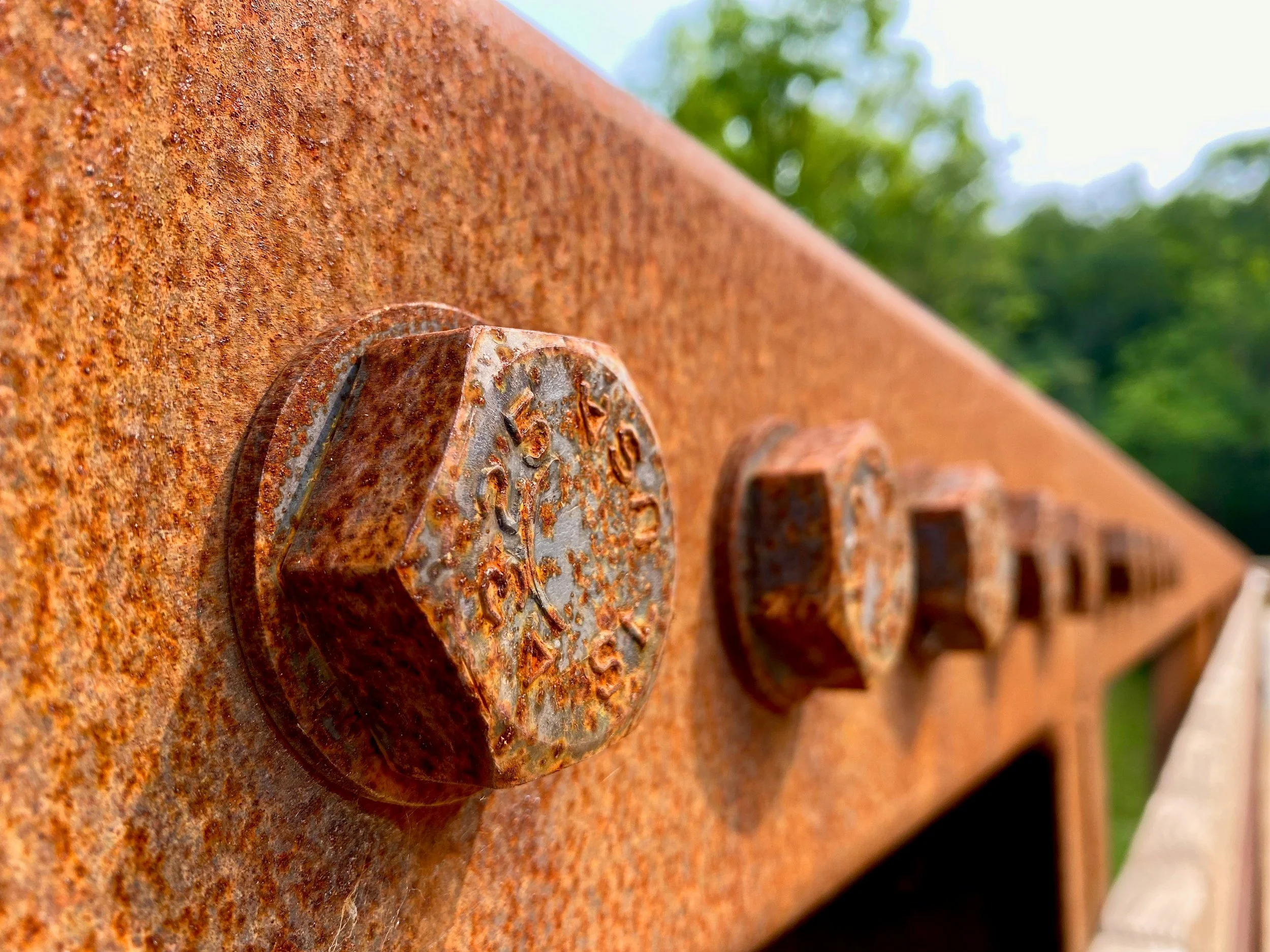 How to Measure Bolt Size Without Guessing