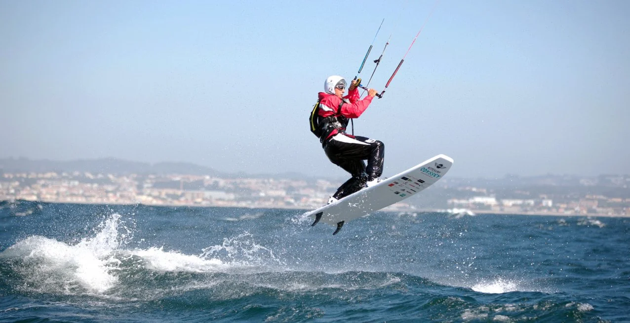 Francisco_jumping_at_the_beginning_of_the_MINI_Kitesurf_Odyssey.jpg