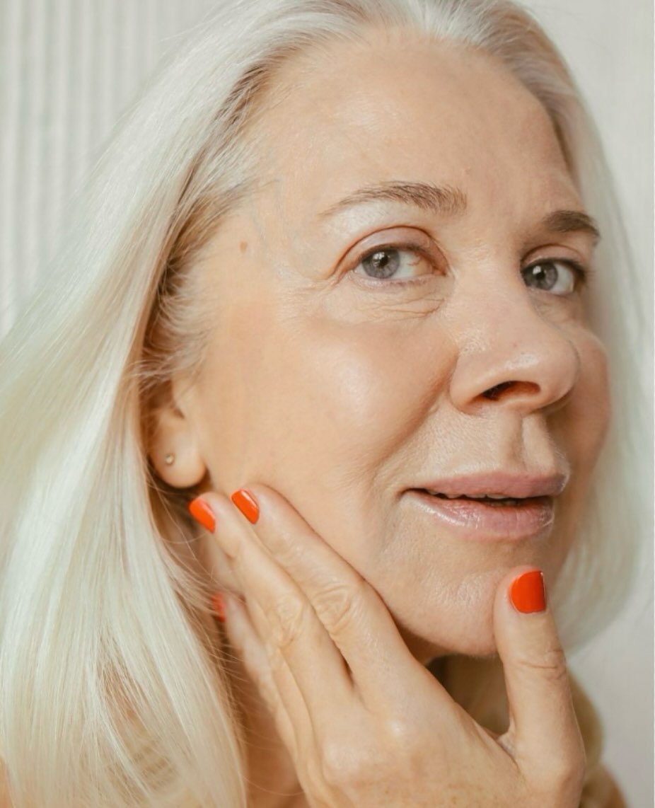 Radiance has no age limit. 

This is the kind of glow you get from years of living, laughing, and taking care of yourself &mdash; inside and out.

Our age-positive formulas are made to work with your skin, not against it, blending potent botanicals a