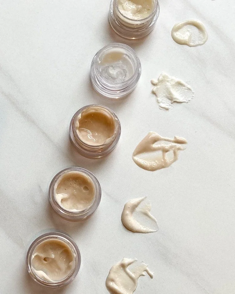 Final project trials, testing stabilizers, gels, and plant extracts.  The more I formulate the bigger the rabbit hole. I still can&rsquo;t beat a formula of mine from an entire year ago, but here&rsquo;s to trying!

#formulabotanica #emulsions #skinc