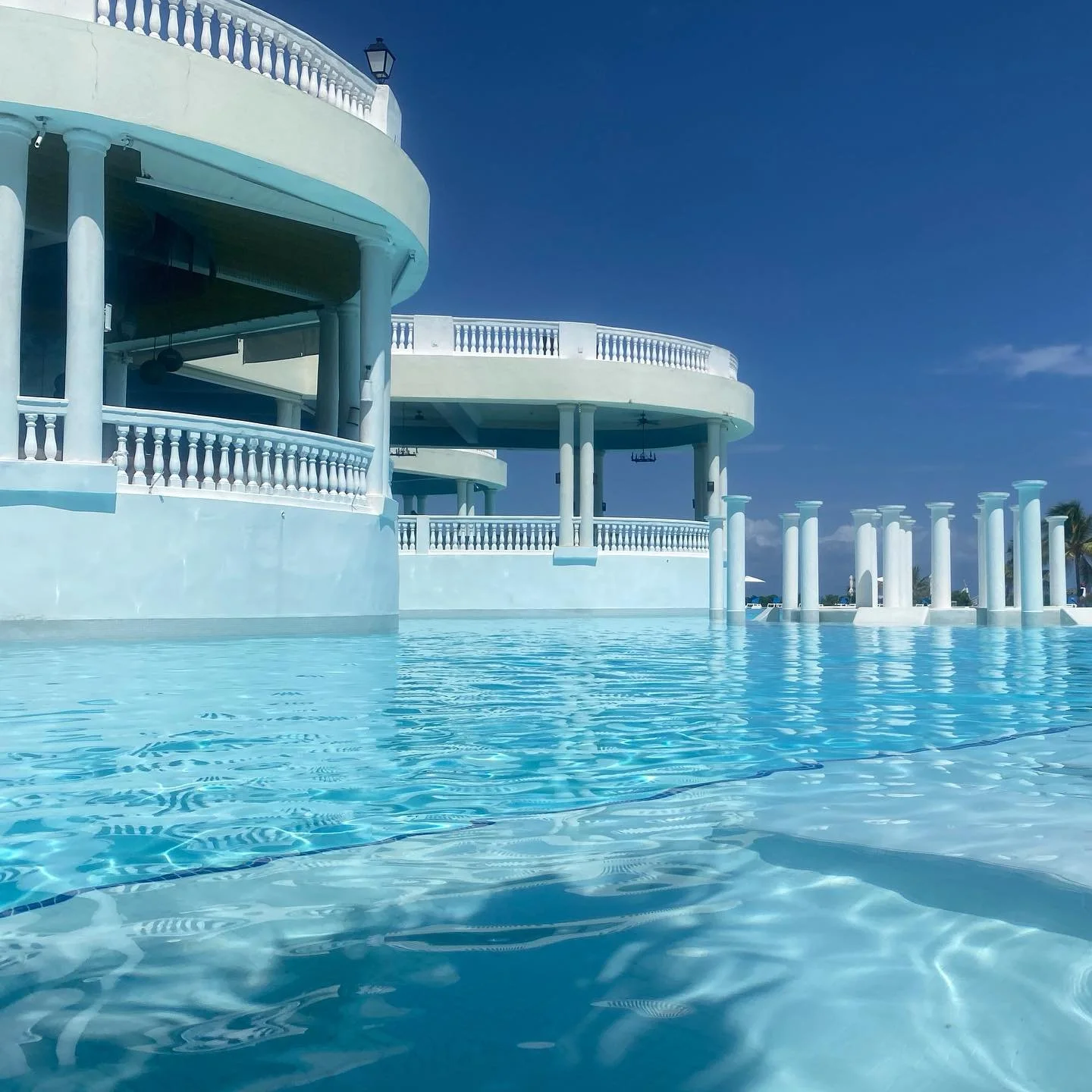 🌴☀️ JAMAICA GRAND PALLADIUM ALL-INCLUSIVE ☀️🌴
From wheels down to cocktail in hand&mdash;this was a seamless, sun-drenched escape to Grand Palladium Jamaica 💼✈️🍹

Yutu Travel planned every perfect moment, including:
🛬 VIP airport concierge loung