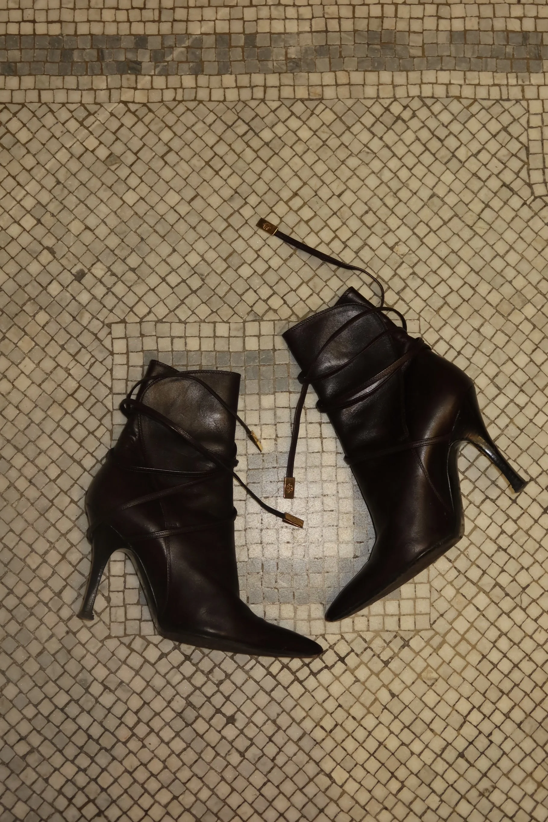 Gianni Versace (37.5)