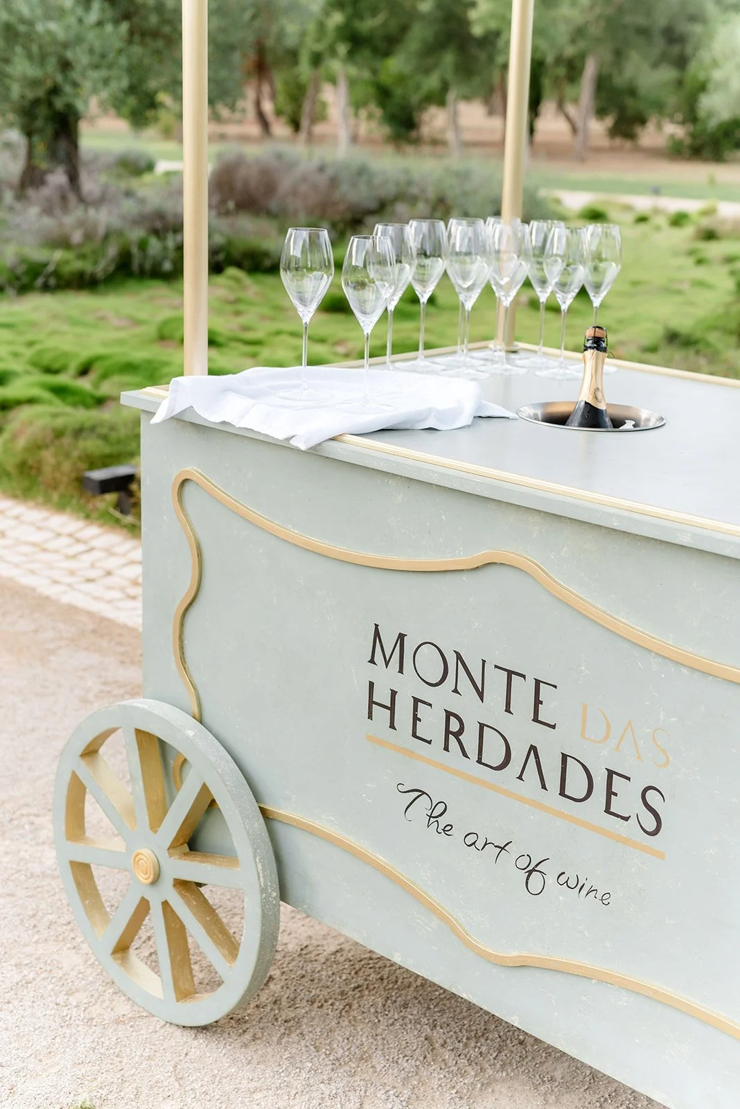 L & J - Wedding day-257 copy.jpg