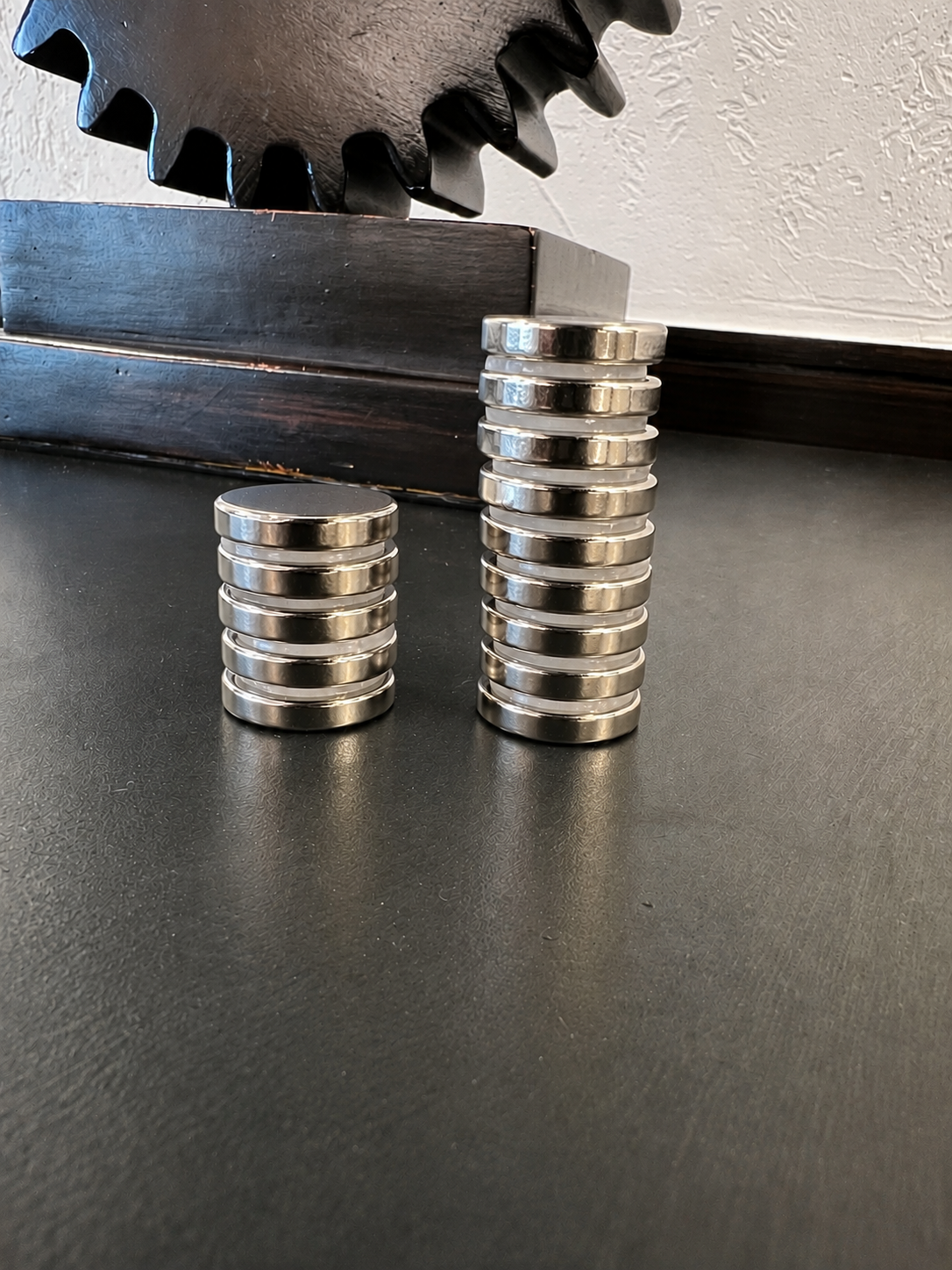 Stack of 5 and 10 Mags.png
