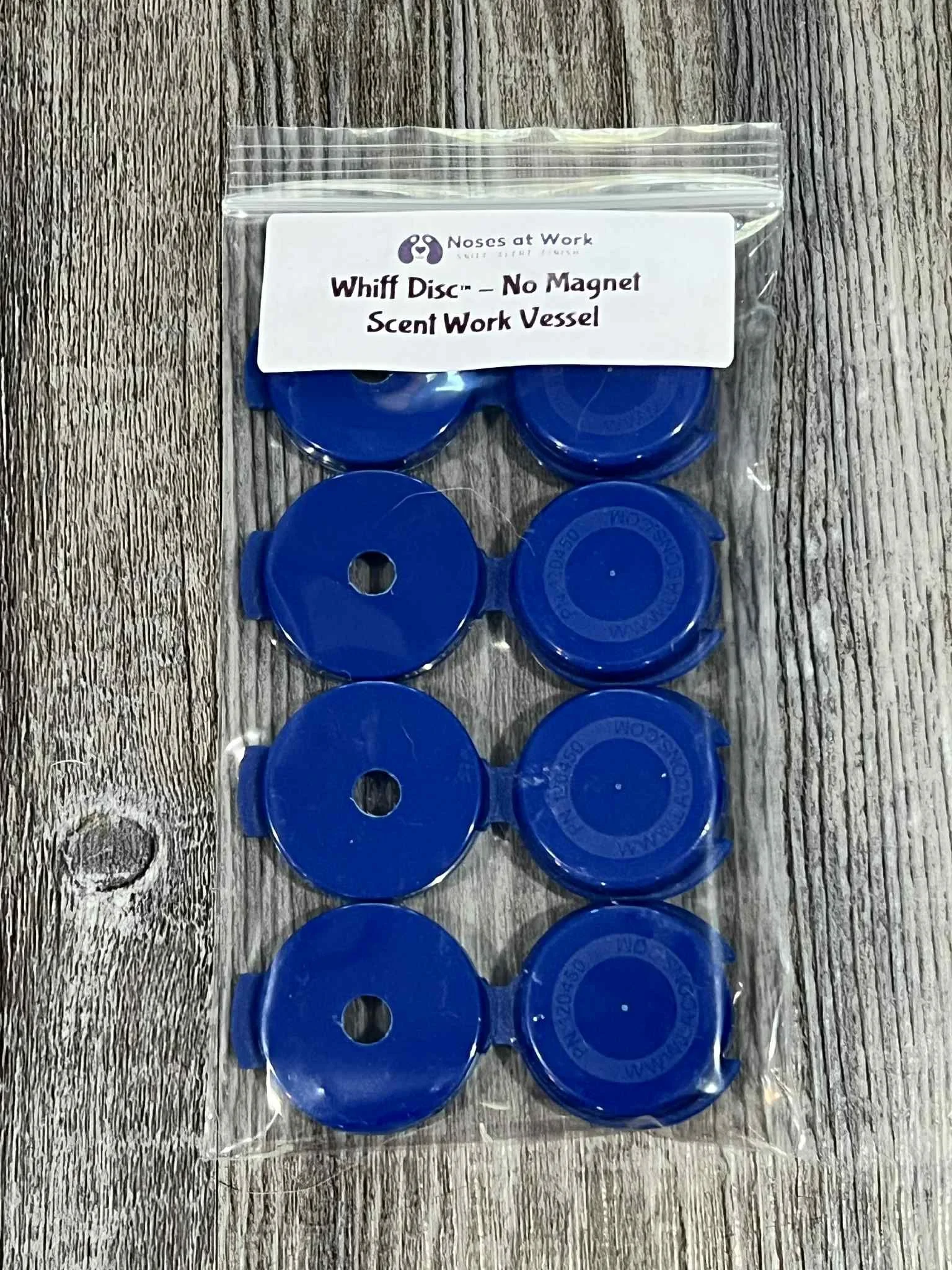 Tiny odor hide vessel disc for scent work practice, portable hinged container for nose work drills