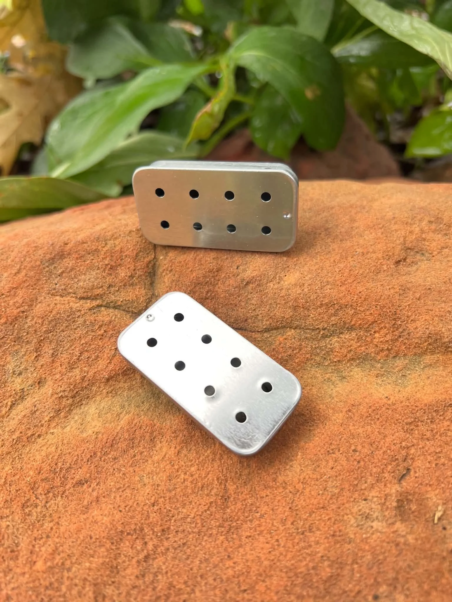 8 Hole Slider Tin for scent work and nose work training with increased airflow for fast odor release and strong scent circulation during hide placement and search exercises