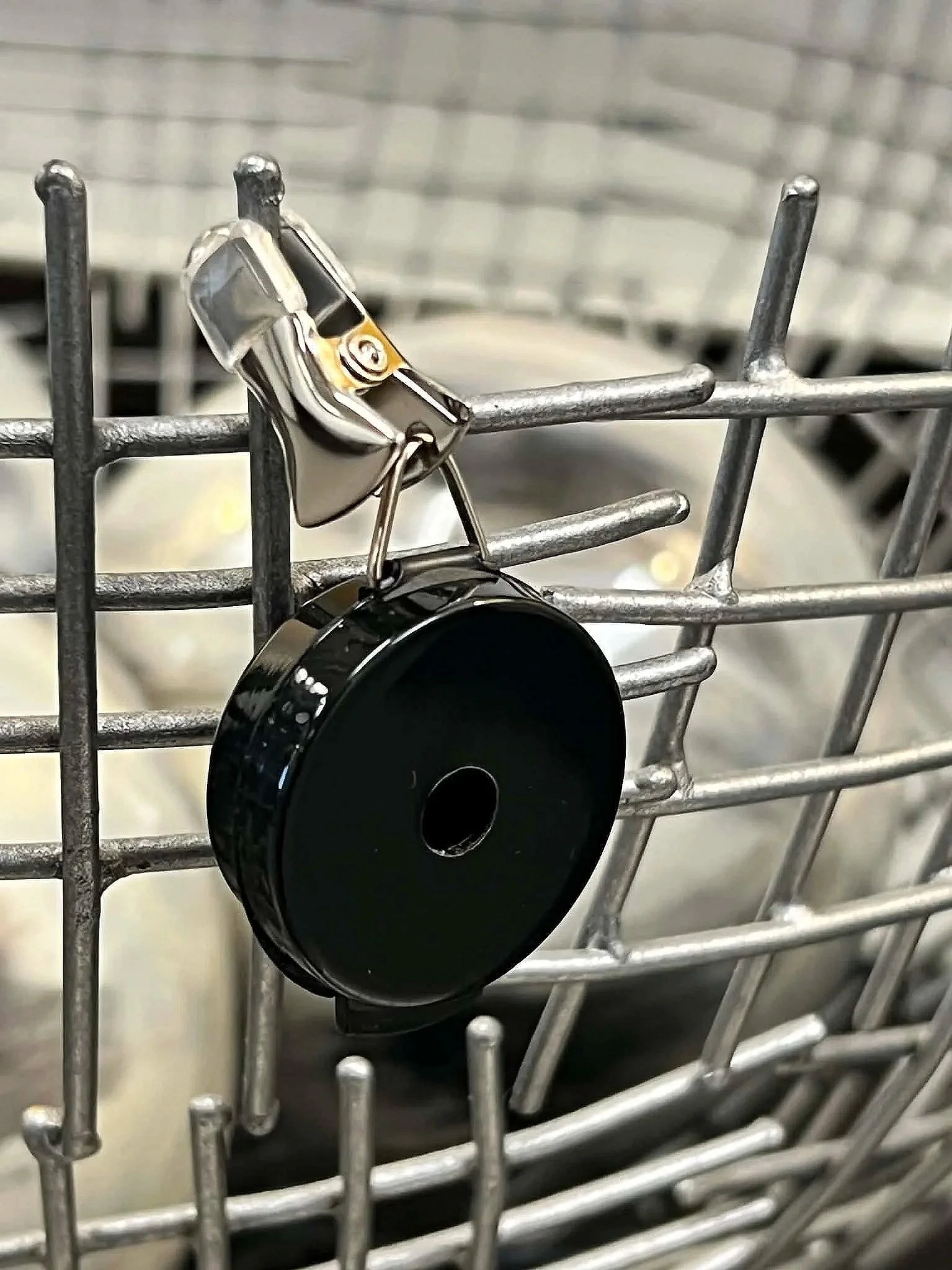 Black Whiff Disc™ Hanging Hide scent work vessel for training elevated and suspended hides