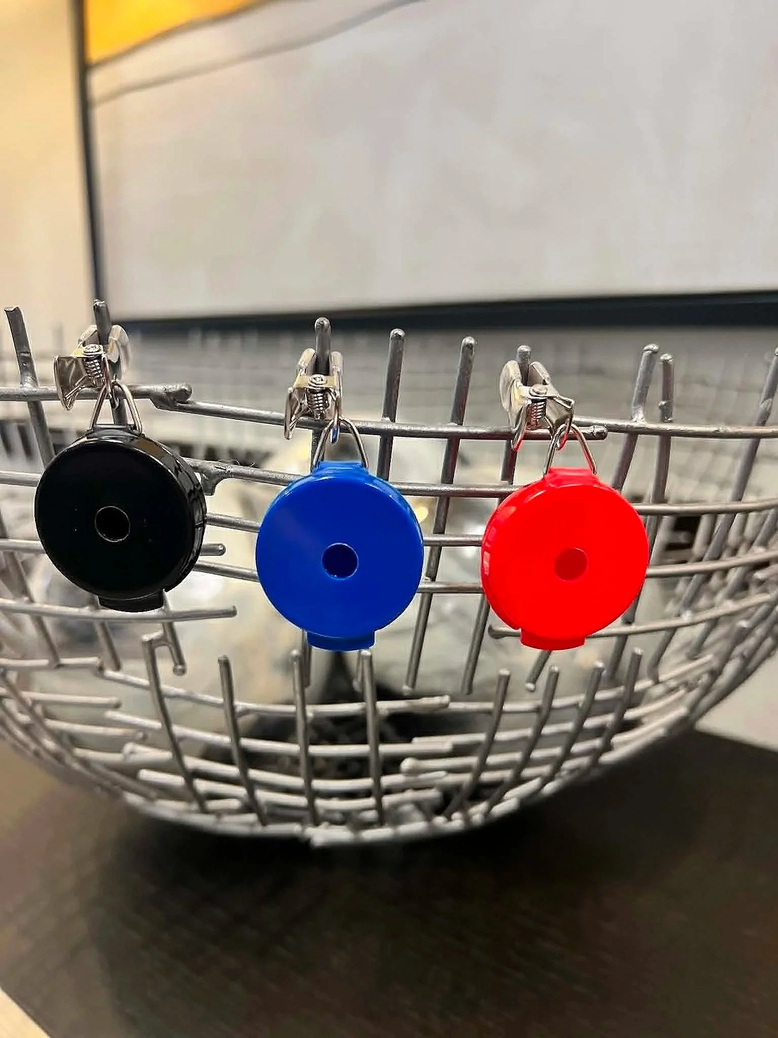 Whiff Disc™ Hanging Hide scent work vessel designed for elevated odor placements
