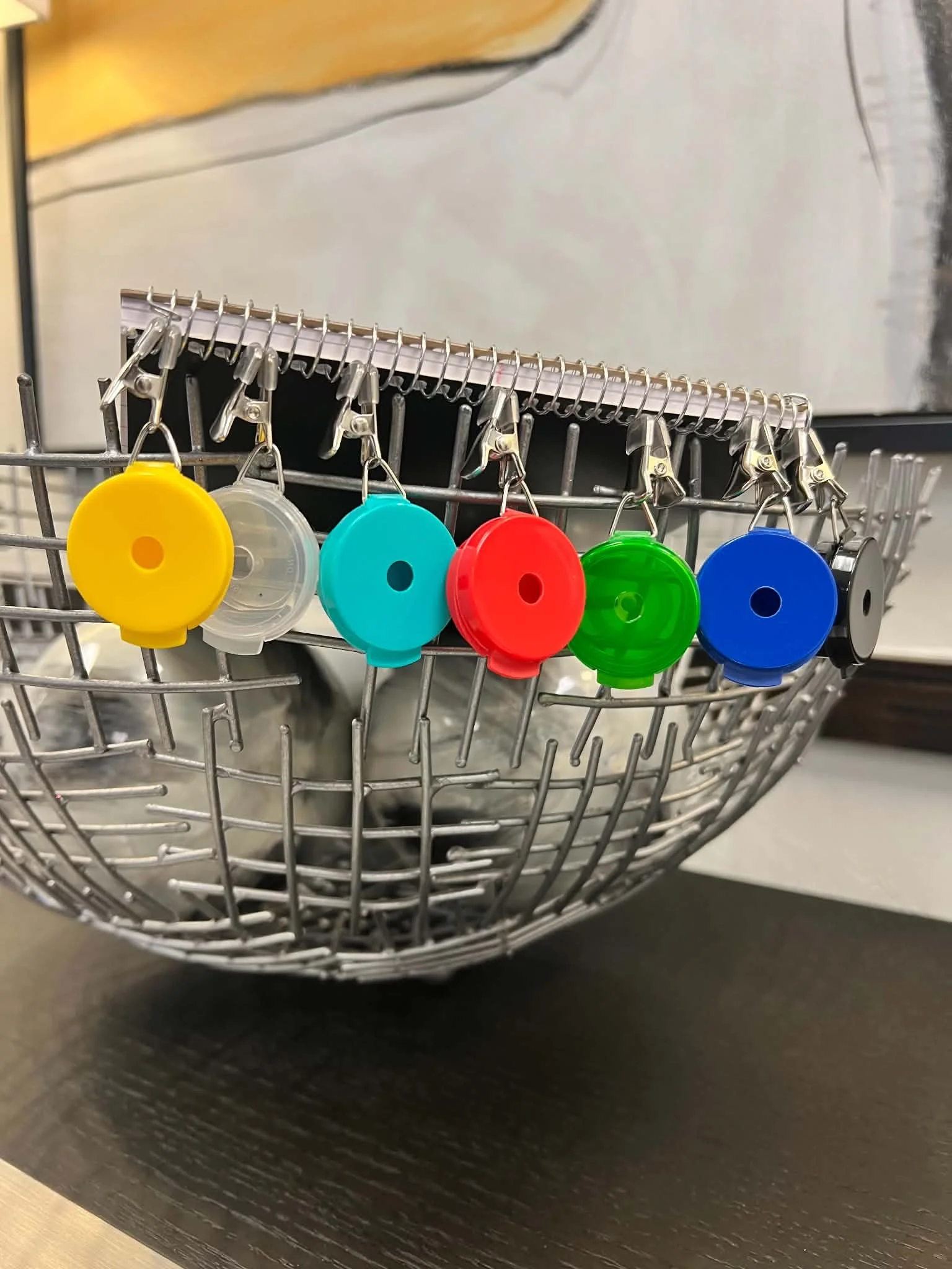 Whiff Disc™ Hanging Hide