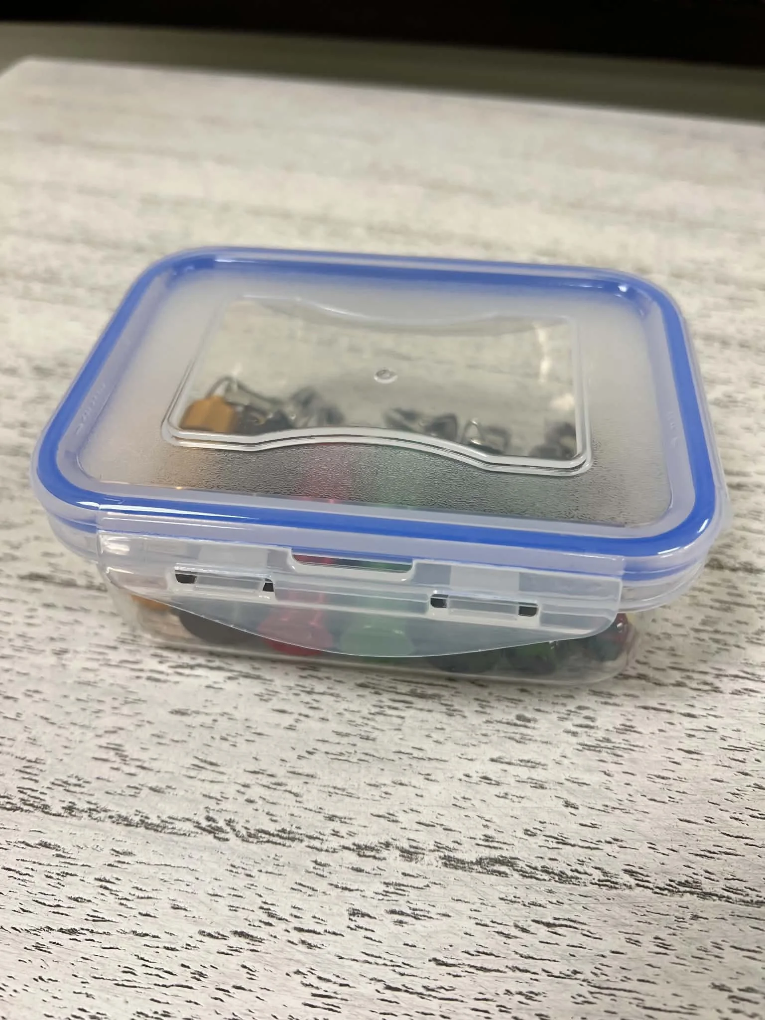 bca19cc0-e8b3-47b0-98e7-e0f7d388dd64.jpg