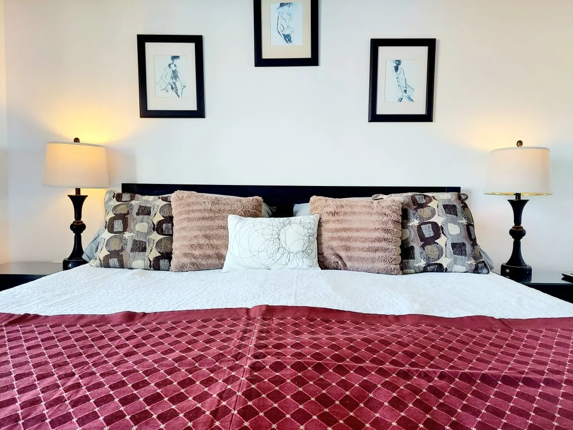 A California king size bed