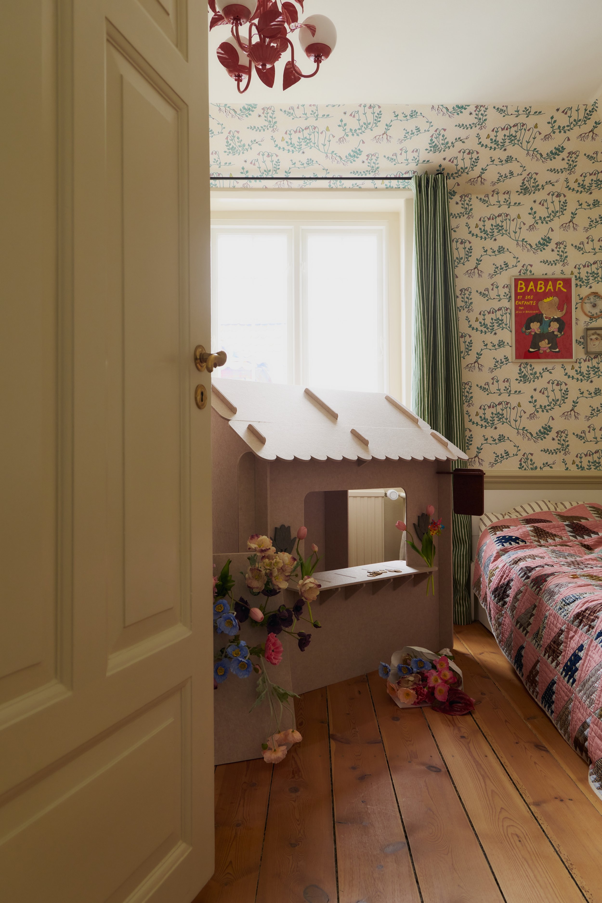 The Silent Playhouse by Arturel: A Quiet Space for Kids to Play 