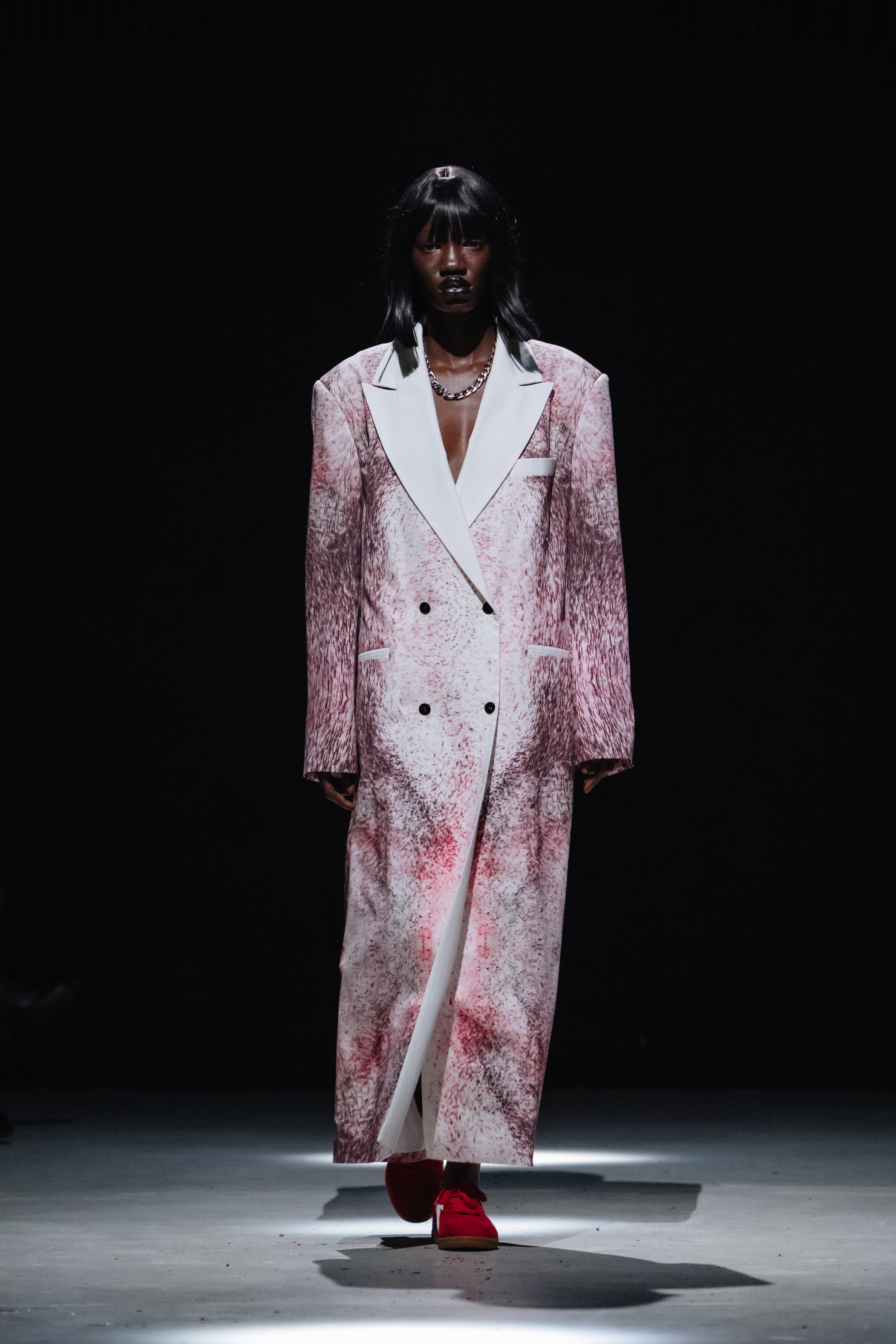 REBEKKARUÉTZ_AW26_Runway1_by_ MarcusHartelt_for_BFW_24.jpg