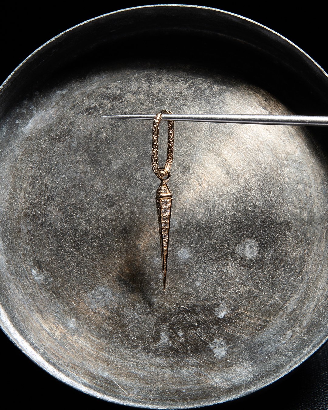 [METIER] Midi Engraved Oval clicker with spike