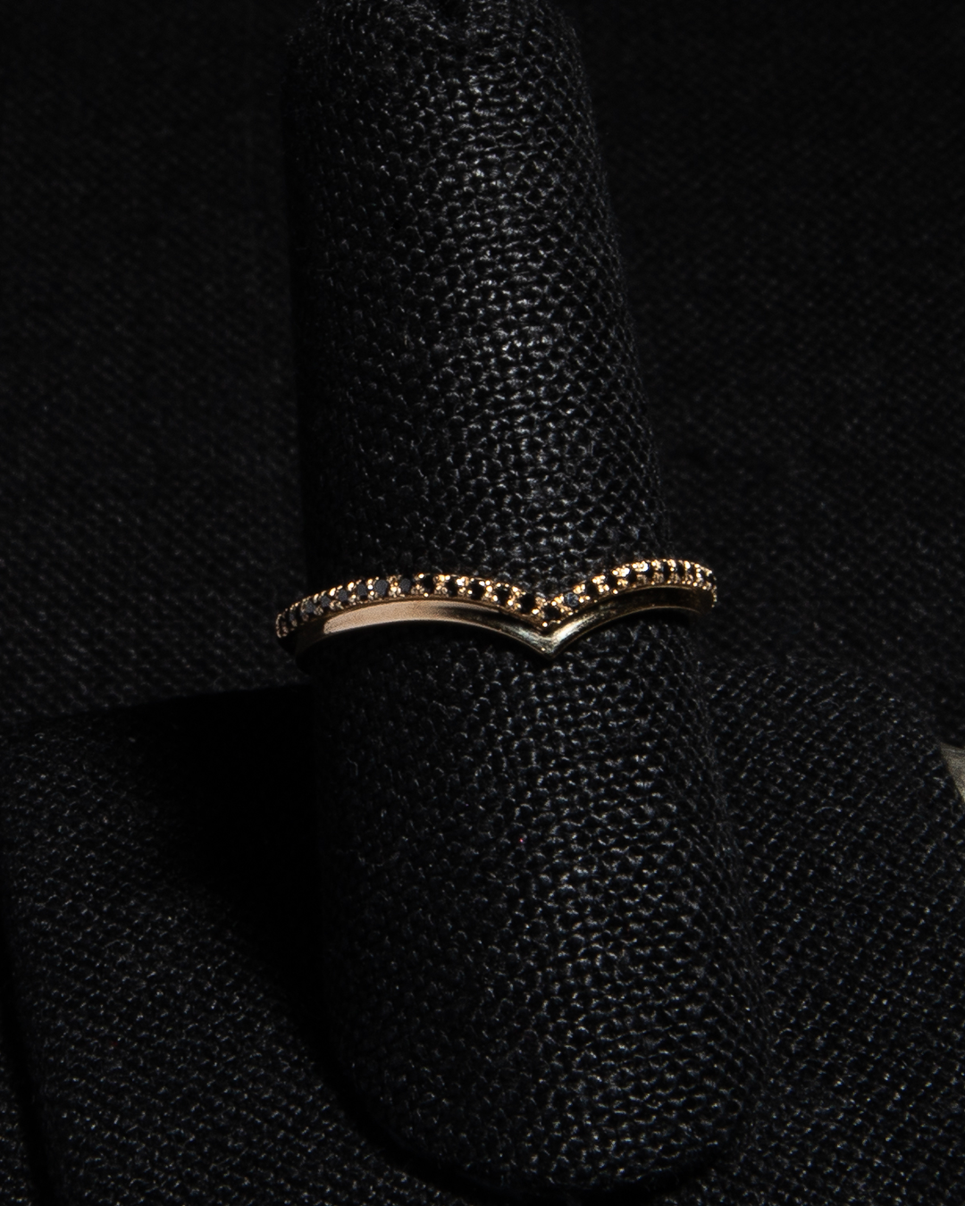 [KIMA] Stepped Black Diamond Band