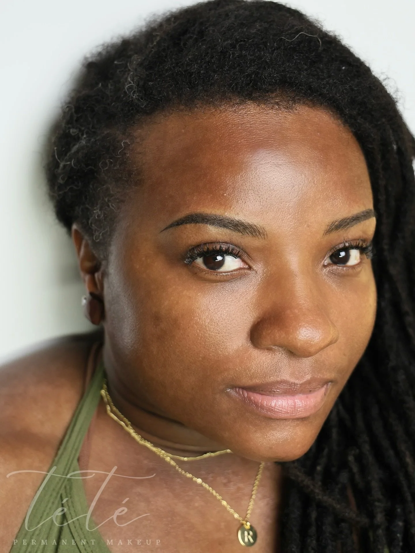 Combo Brows &mdash; the perfect blend of hairstrokes and shading ✨
Swipe to see the before! 

&mdash;&mdash;&mdash;&mdash;&mdash;&mdash;&mdash;&mdash;&mdash;&mdash;&mdash;&mdash;&mdash;&mdash;&mdash;&mdash;&mdash;&mdash;&mdash;&mdash;&mdash;&mdash;-
