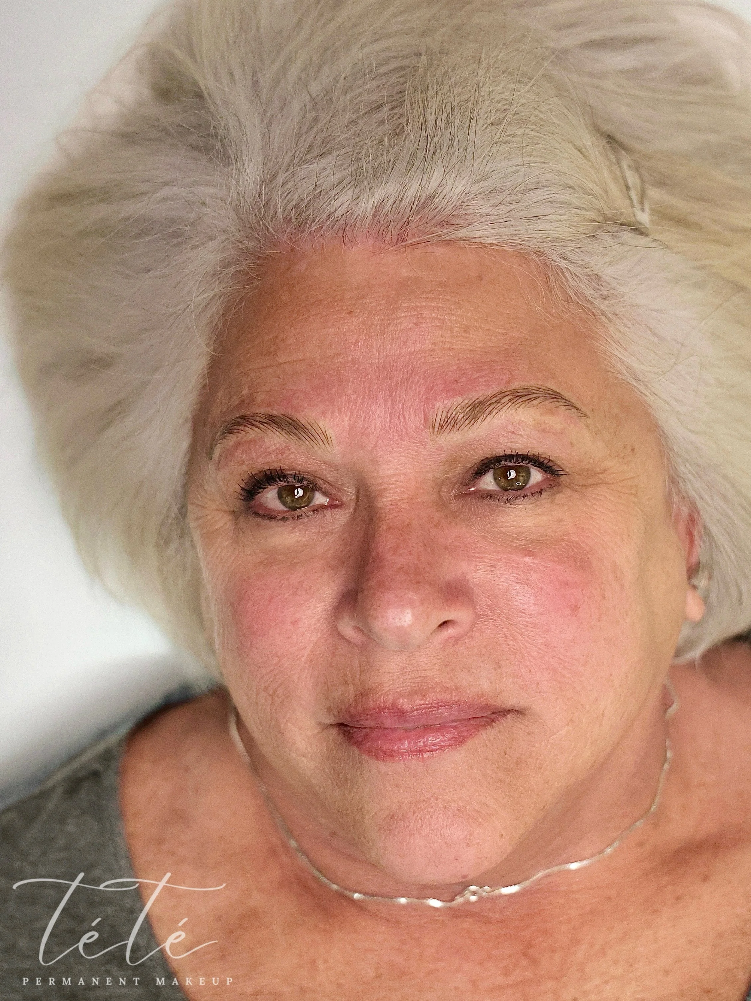 FRESH WORK - BEFORE/AFTER - HEALED

My client waited a long time to finally do her brows. She wanted them thicker and fuller, while still keeping them natural✨

The healed results you see in the video are before the touch-up, and they settled really 