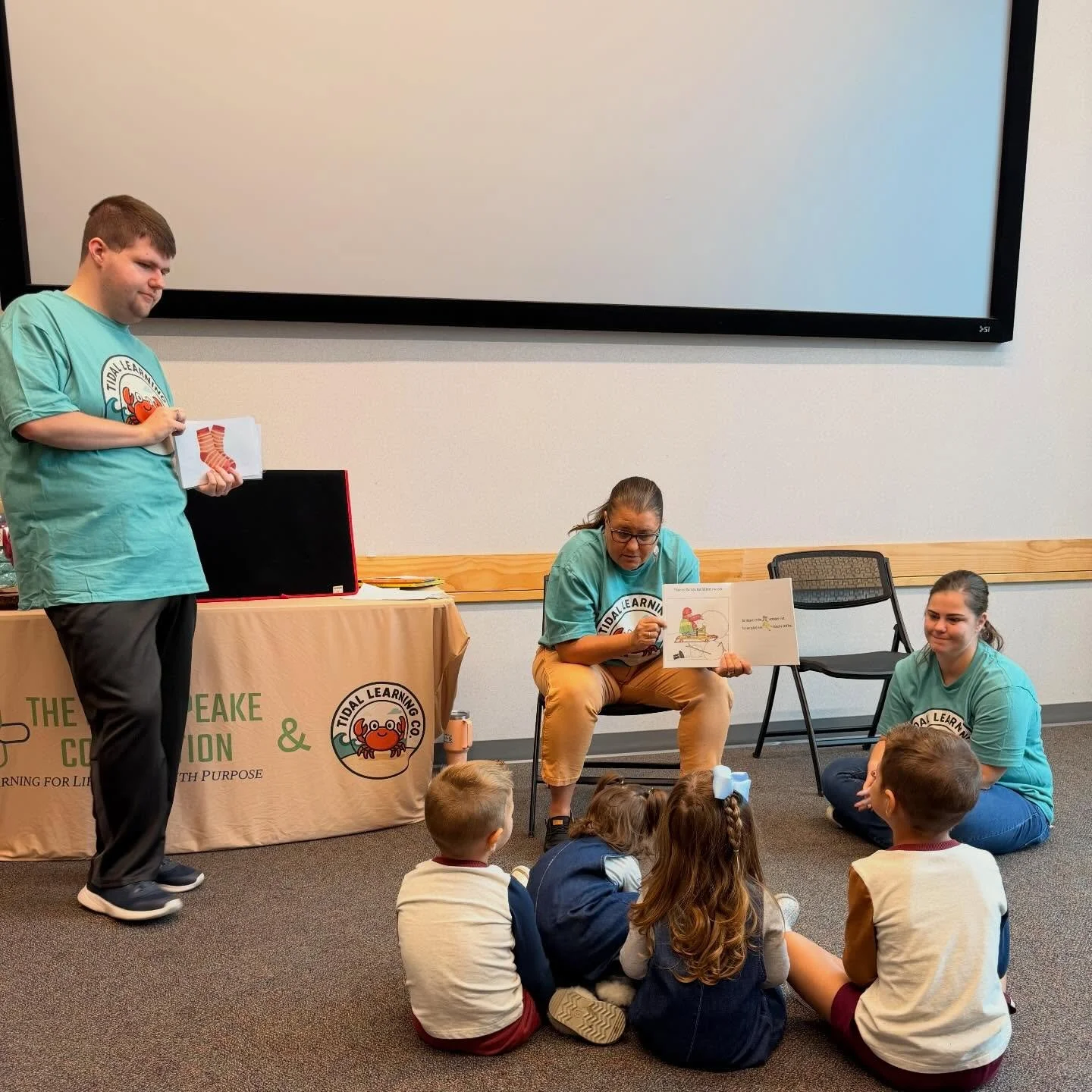 Our 2nd Storytime was such a success! We had so much fun reading, playing, and connecting with all of you. Thank you to everyone who came out 😊
Stay tuned for details on our next Storytime!

#TidalLearningCo #StorytimeFun #KidsActivities #EarlyLearn