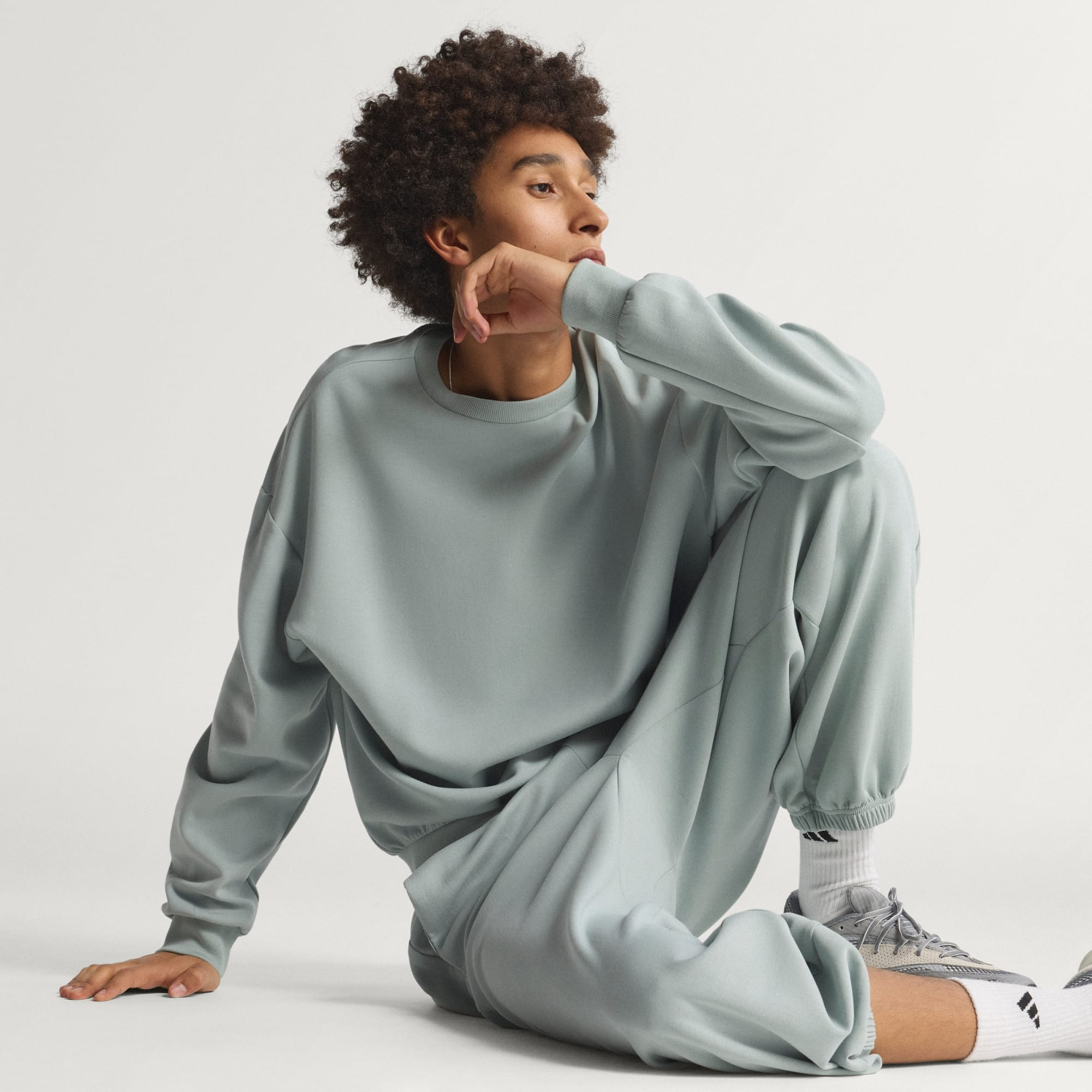 SOFT_LUX_PANTS_Green_KF8575_HM1.png