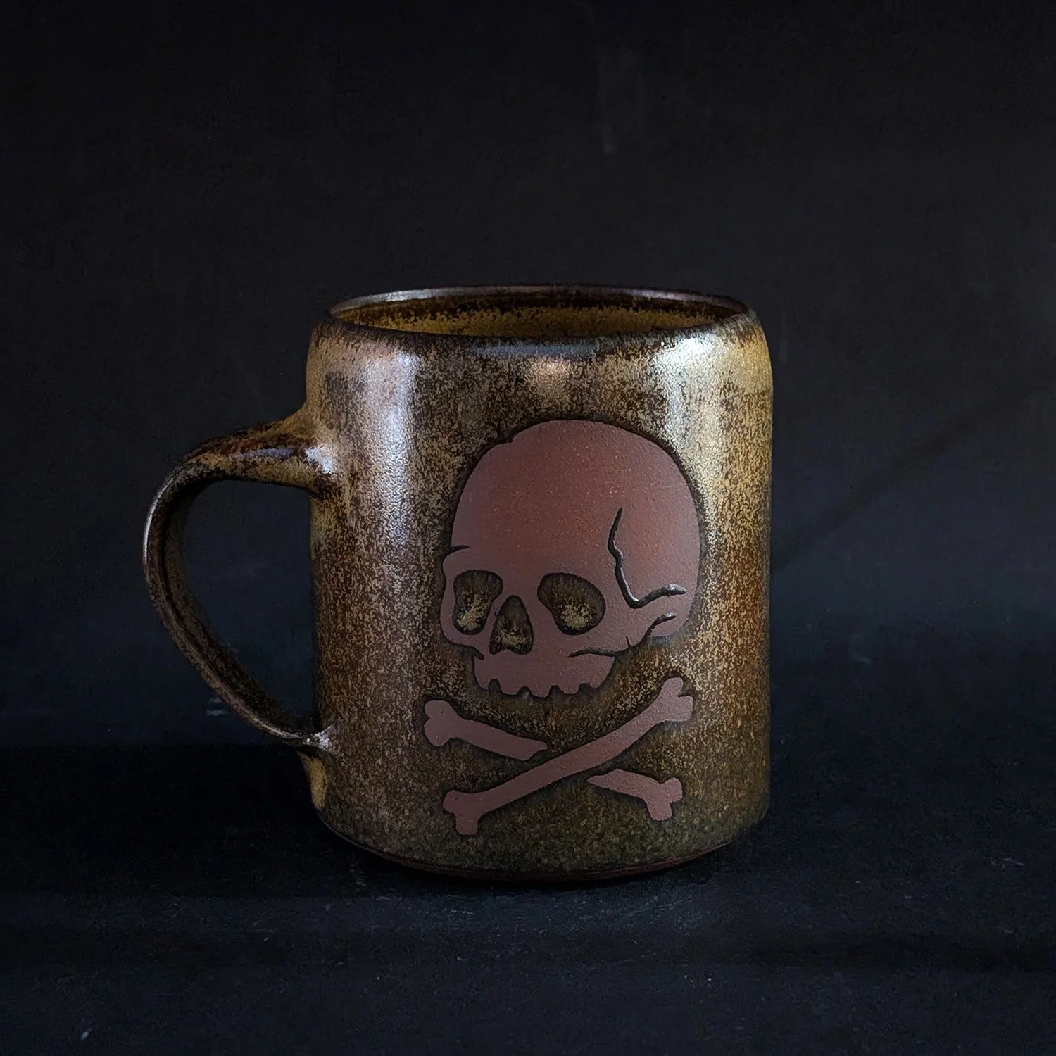 skull-and-crossbones-cup-DP10026-1.jpg
