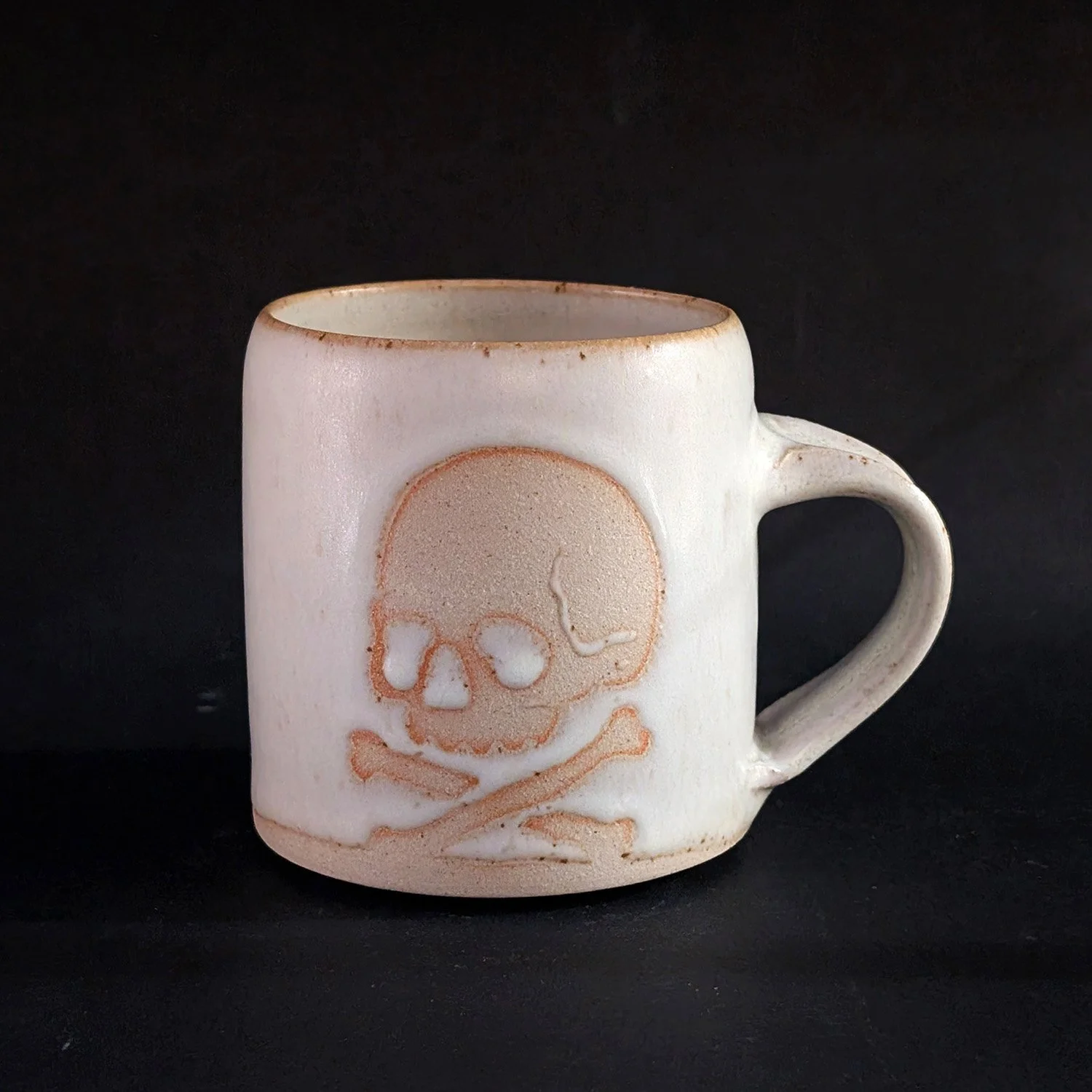 skull-and-crossbones-cup-DP10014-2.jpg