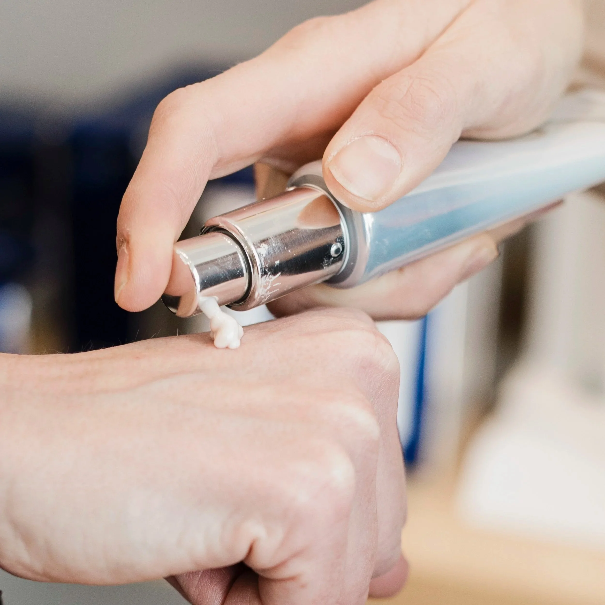 Illuminating AOX from ZO