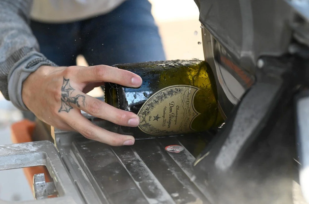 ever wonder how our candles come to life? it's a 4-step process 🌿✨

1. we use state of the art equipment to carefully cut your glass bottle
2. then we use a six-step process to smooth and polish the edges to perfection.
3. we hand wash and dry to en