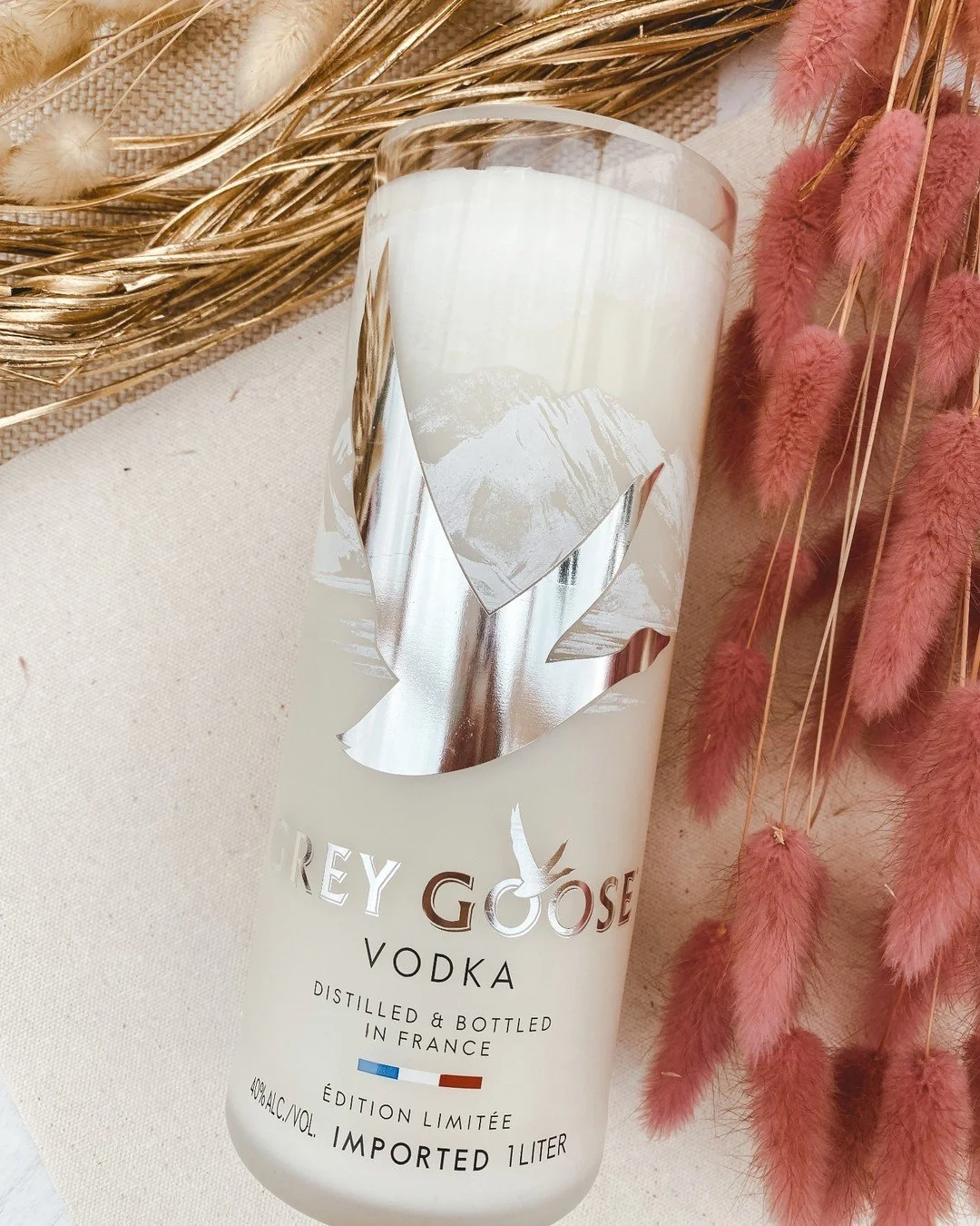 candles with character ✨🌿

crafted from locally recycled liquor and champagne bottles, thoughtfully poured to preserve moments, memories, and meaning with one of our two incredible scents. shop now at the link in bio!