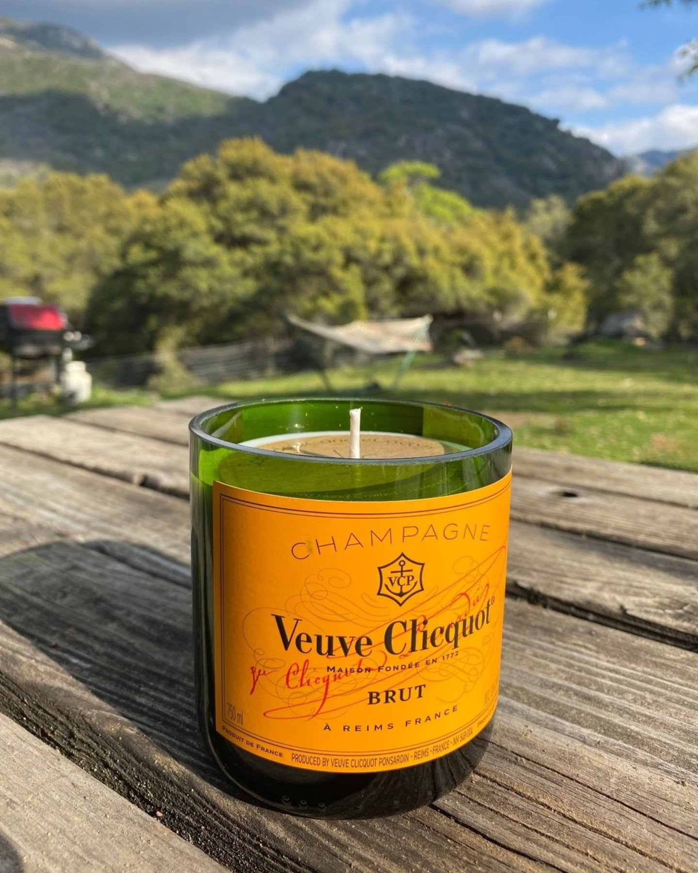 spring weather &amp; time to unwind 🌳🍾