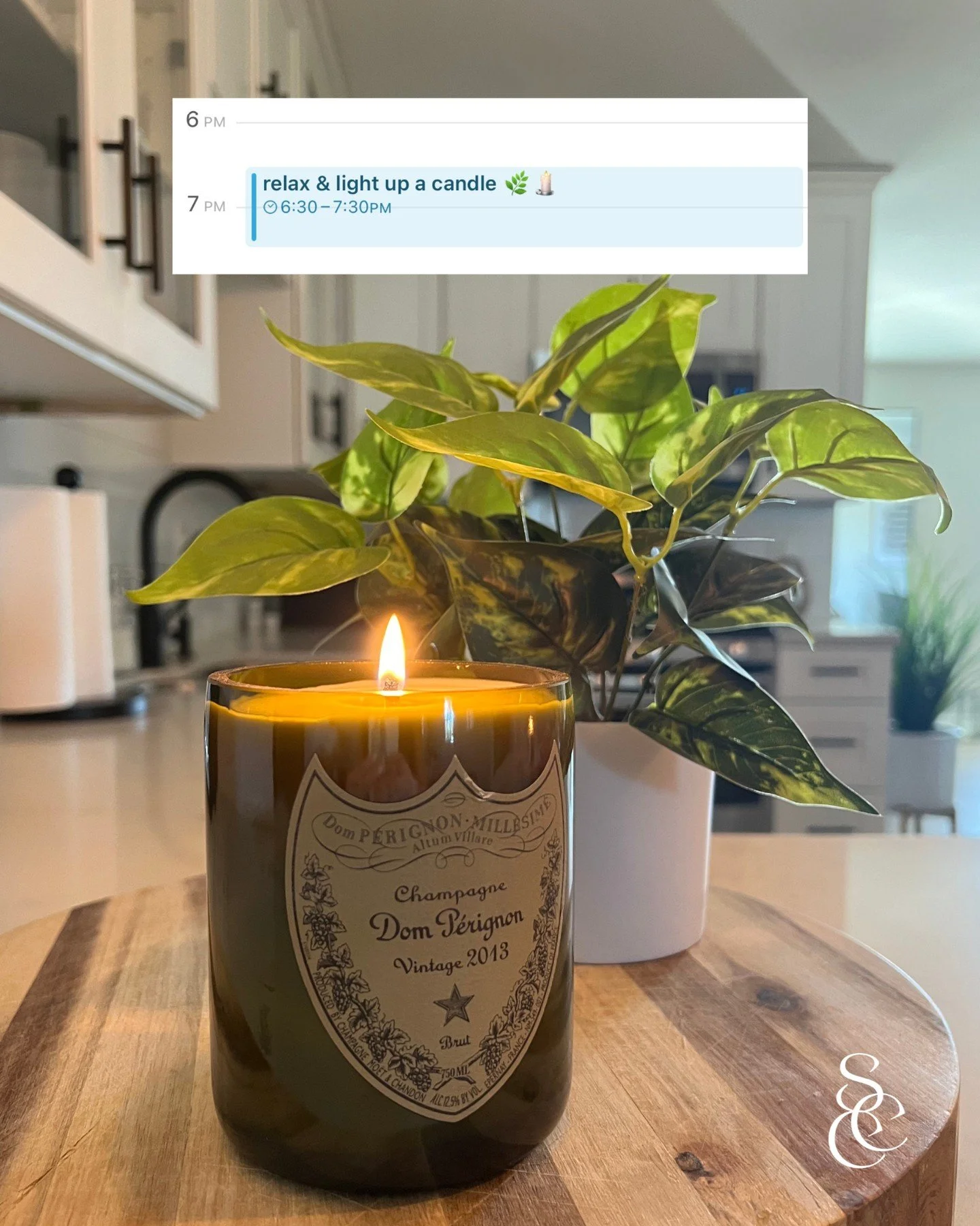 kicking off the weekend looks a little something like this 😏

which SCCo candle are you lighting up tonight?