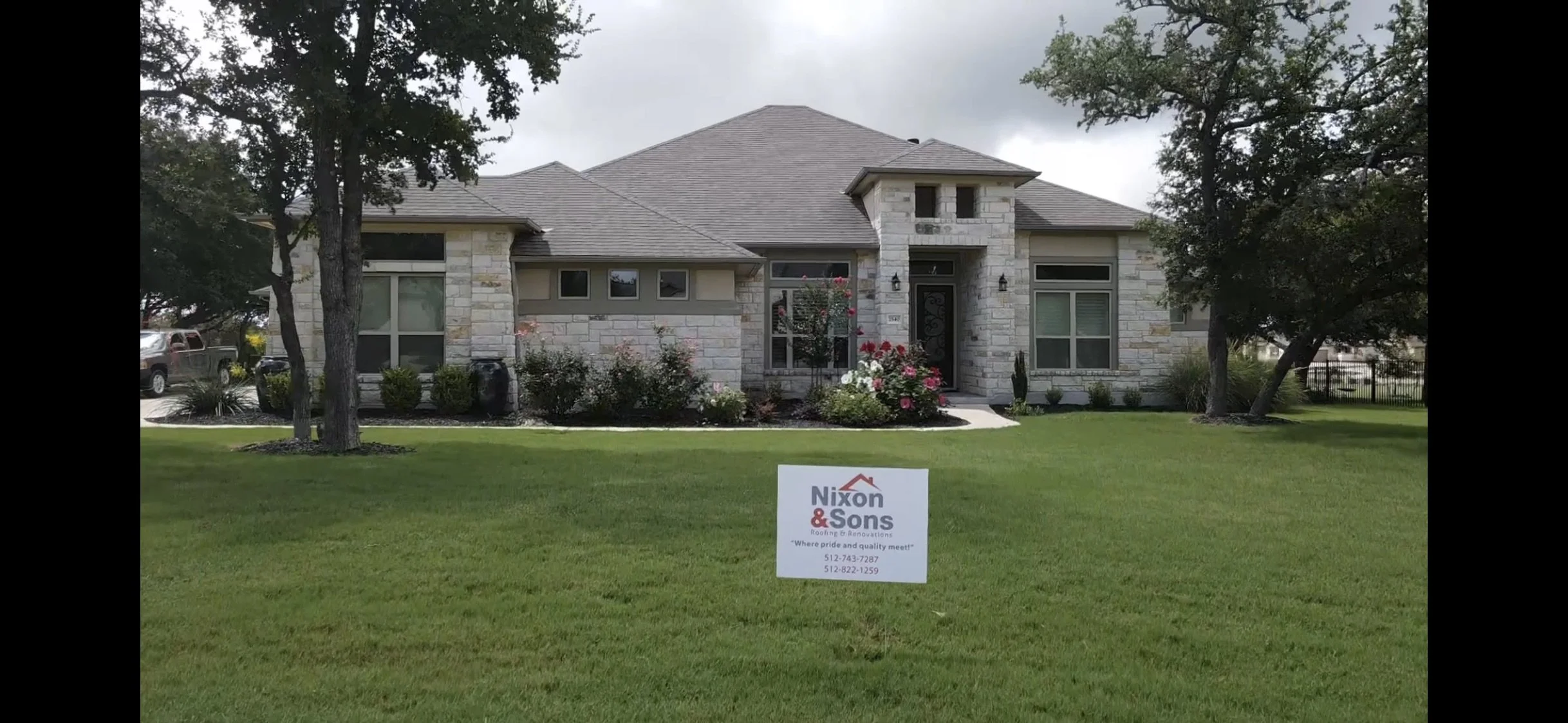 Oranssi carpenter using bench saw
