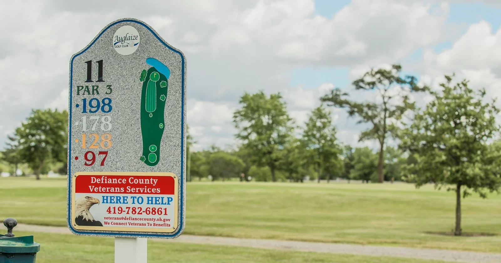 Hole 11 tee sign