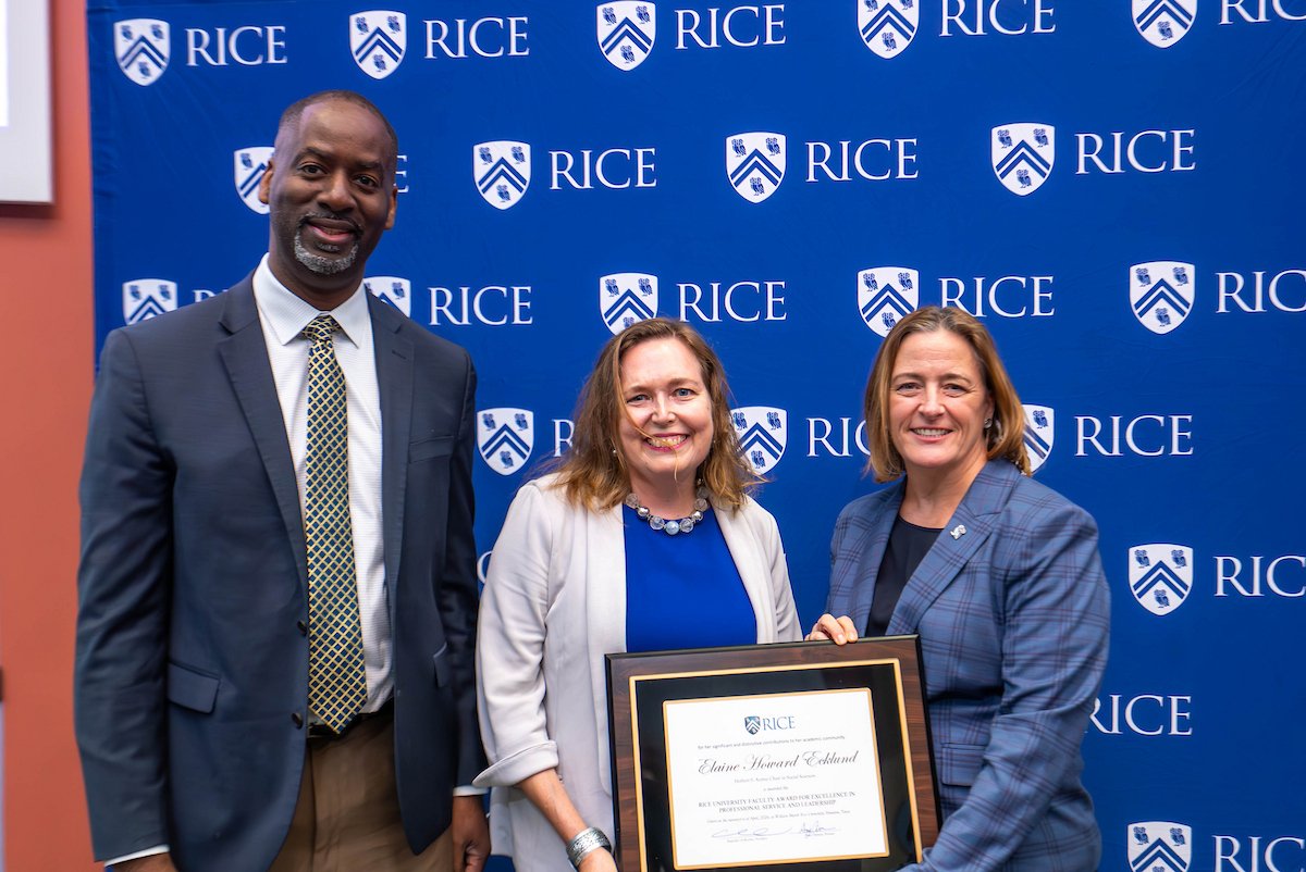 Elaine received an award at the 2026 University Awards Ceremony