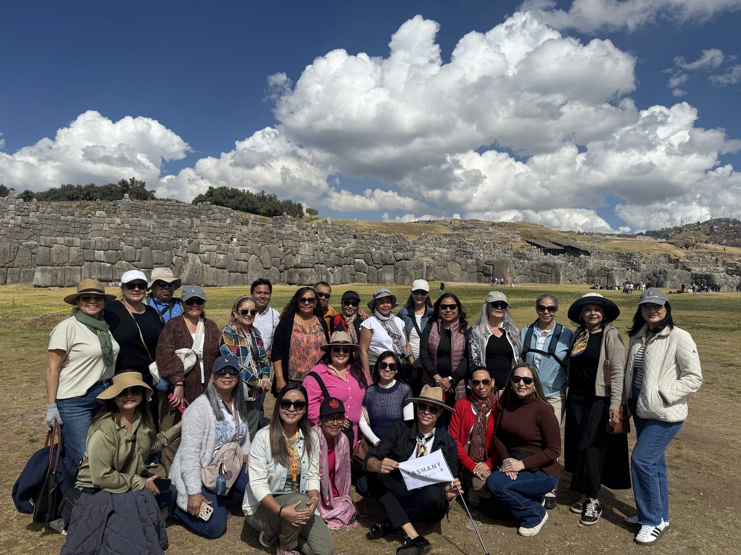 grupo-yasmany-cusco-peru-2025.jpg