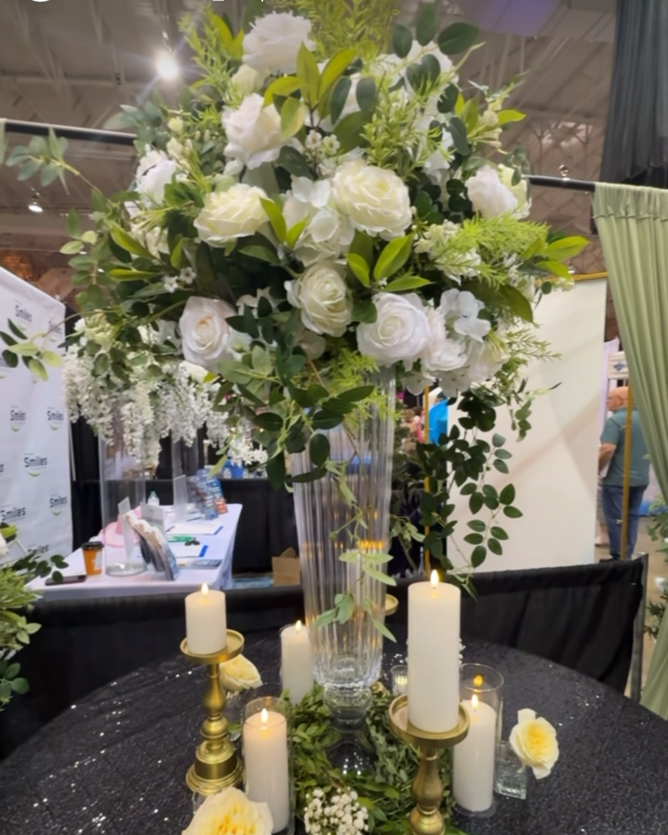 16 Glass centerpieces