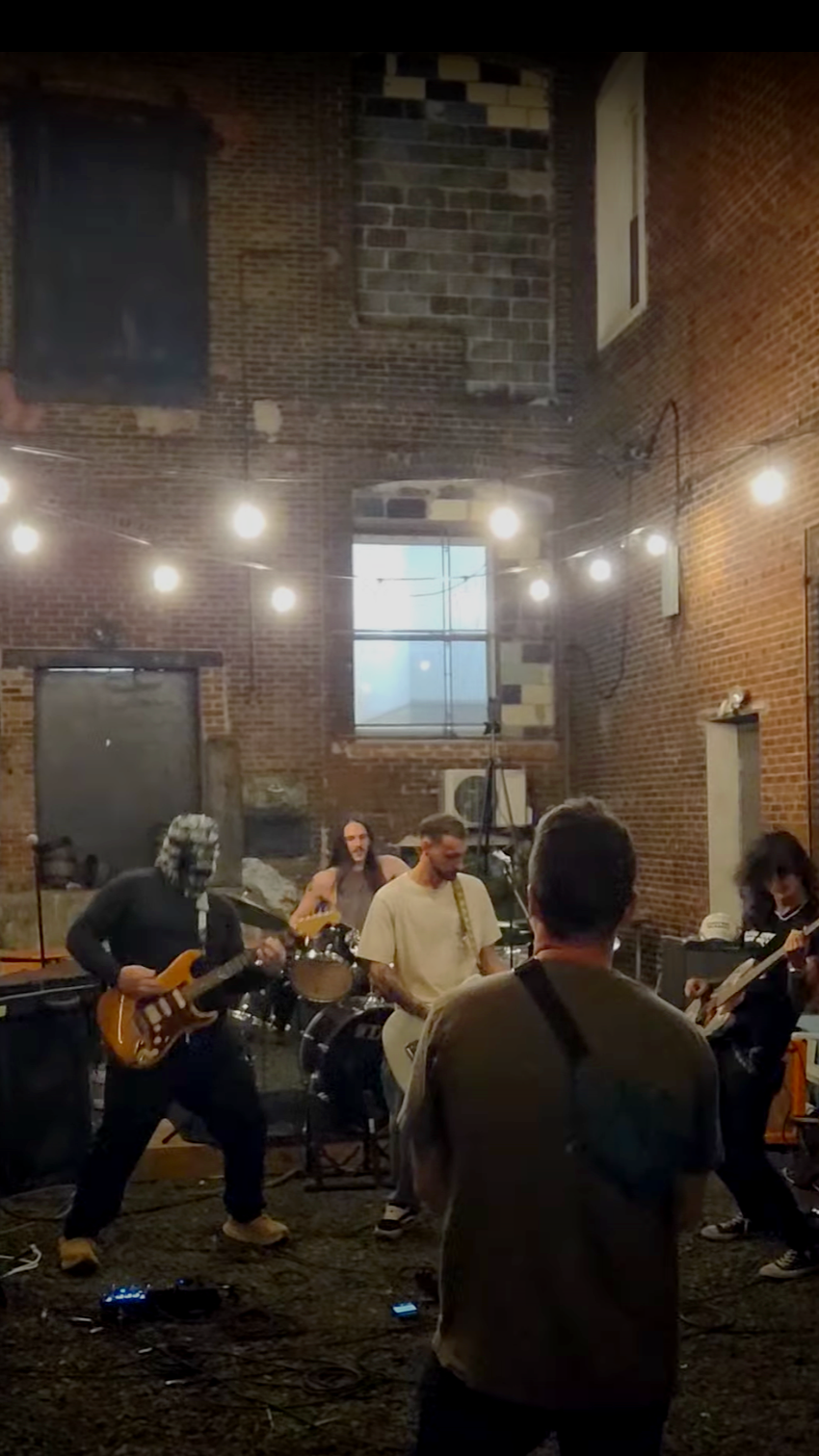 Live band playing music in Kensington