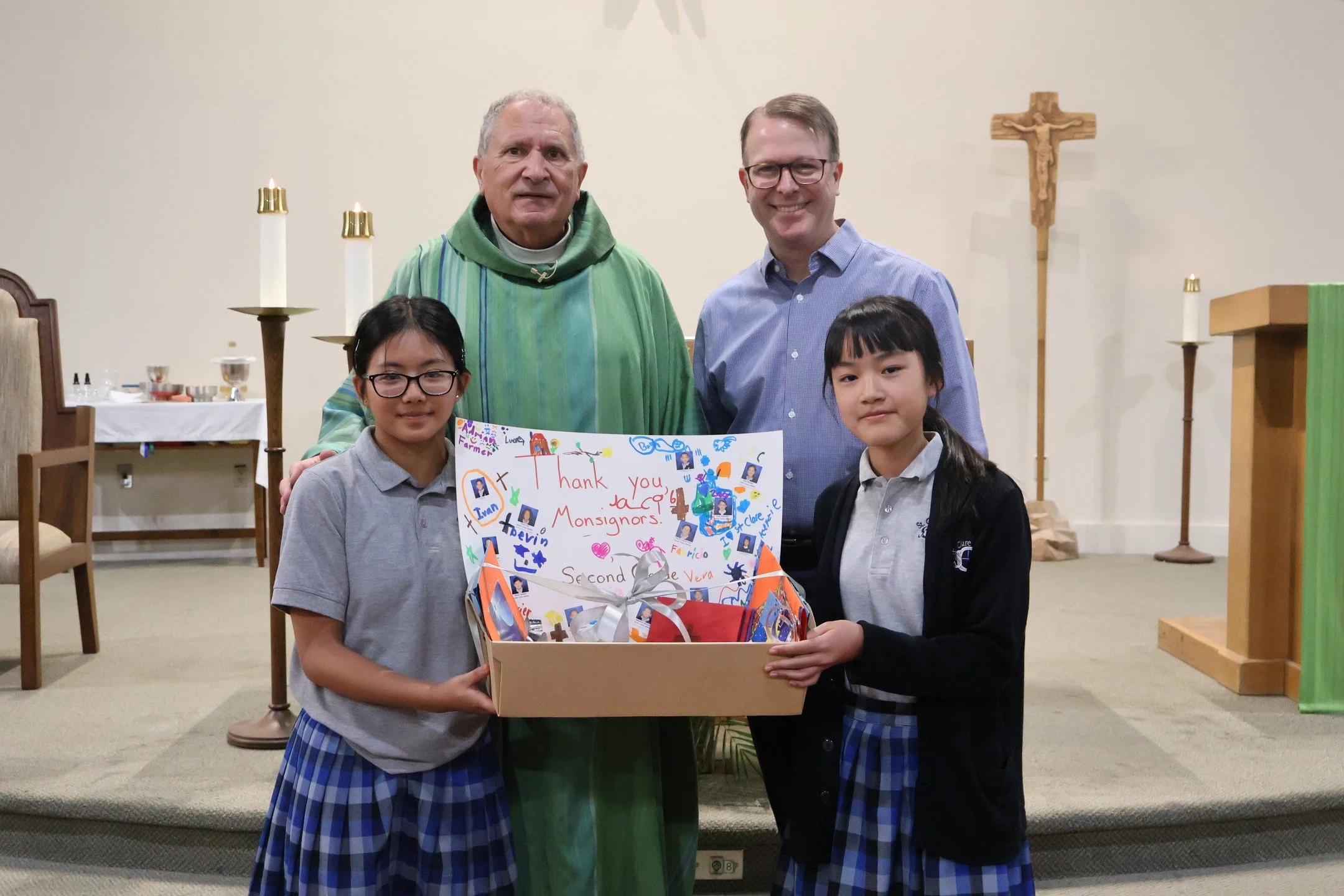 This past weekend was a busy one for our school, but also for our parish community! 

We kicked it off with our Priesthood Appreciation celebration on Friday, where Saint Clare School students and staff showed their appreciation for Monsignor Fran an