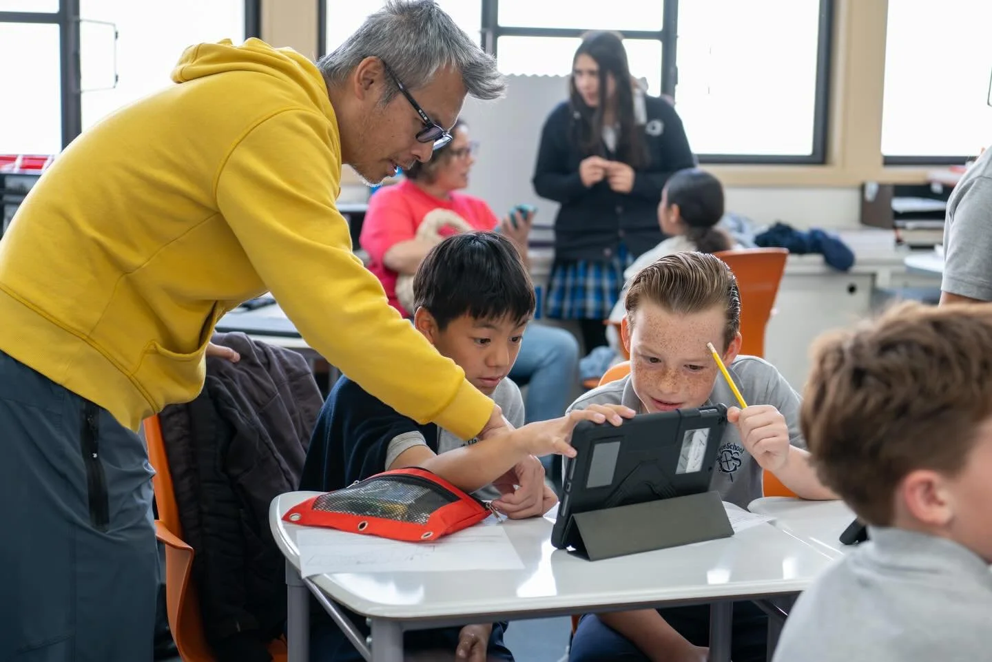 Last week, we welcomed parents, grandparents, friends, mentors, and all the &ldquo;very important people&rdquo; in our students&rsquo; lives! 

After a fun reception, VIPs spent the day with their students doing fun activities in the classroom. 

To 