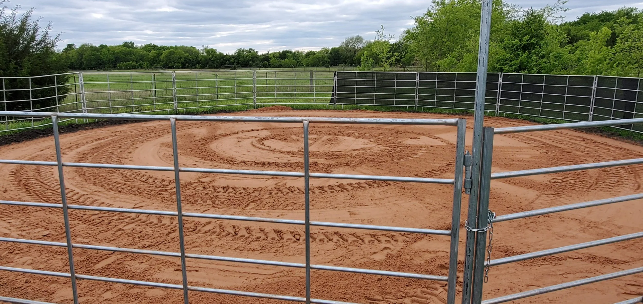 New round pen