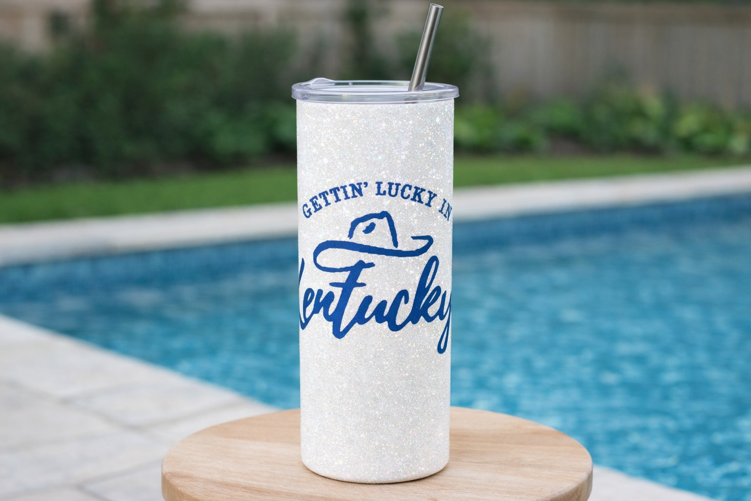 Gettin Lucky in Kentucky white glitter tumbler.png