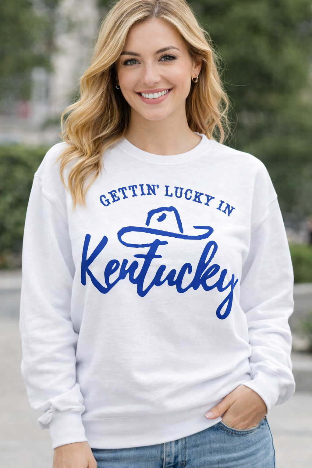 Gettin Lucky in Kentucky white sweatshirt.png